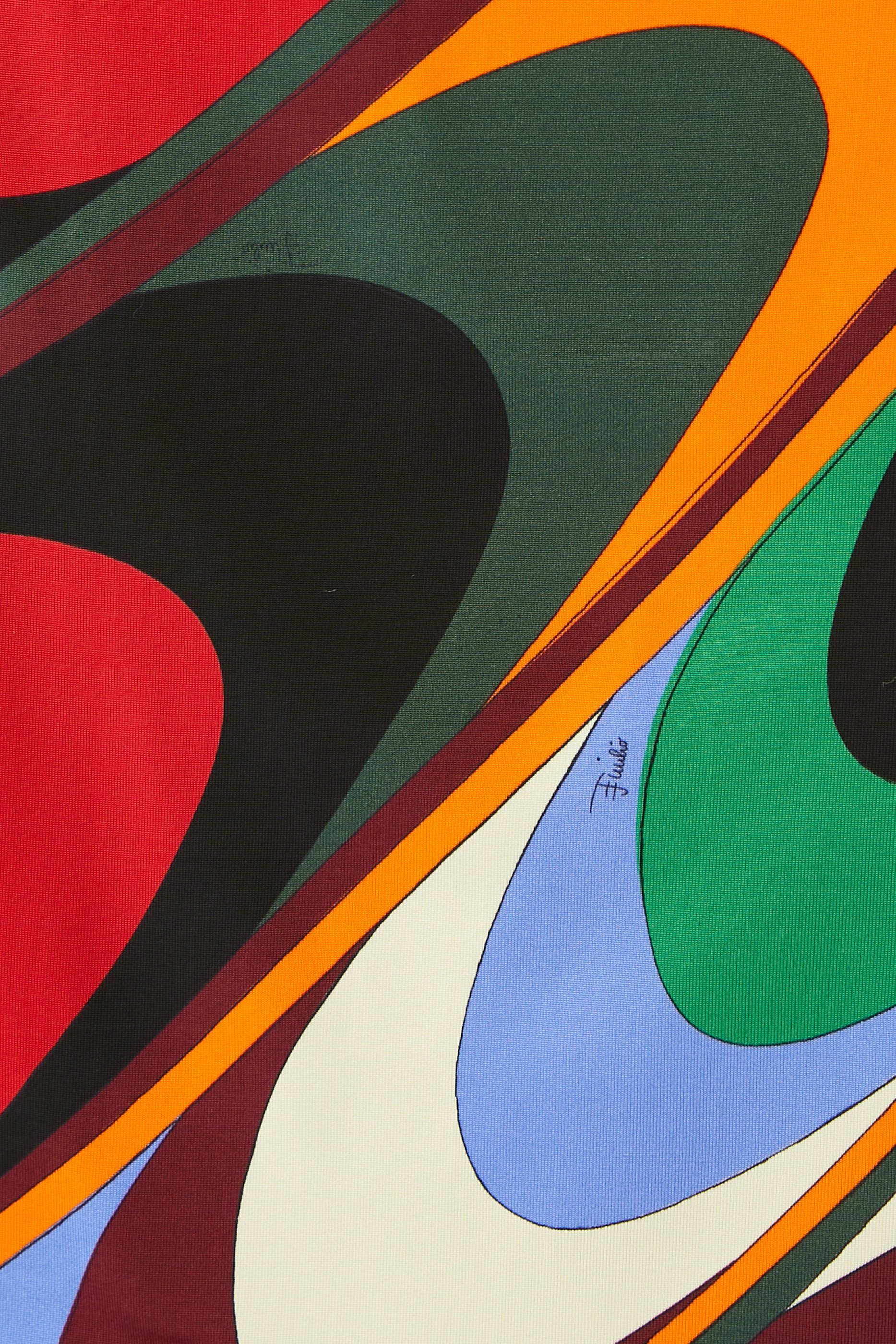 فستان قصير بياقة مطوية وطبعة