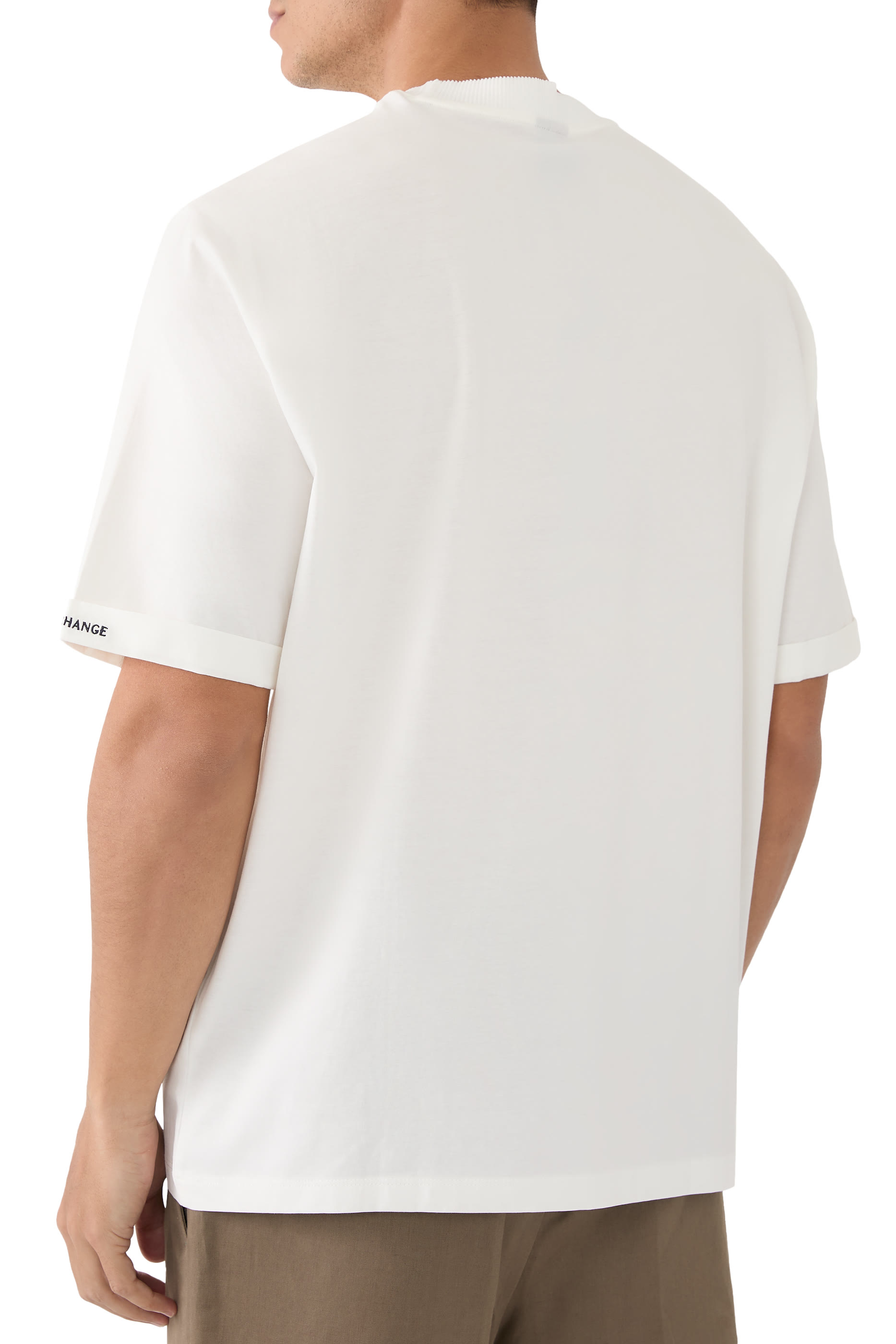 تيشيرت بنقشة حرفي شعار الماركة