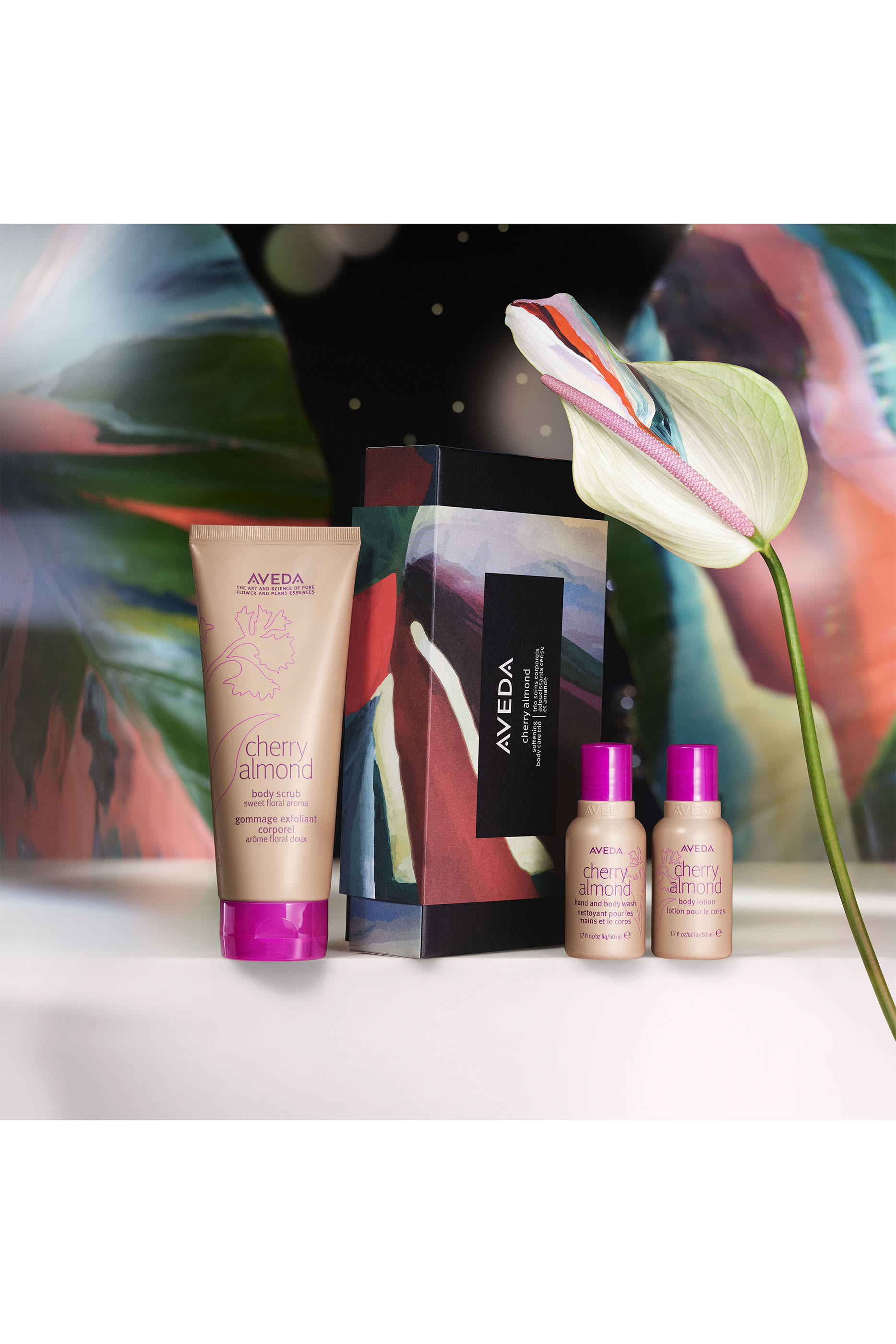 مجموعة ثلاثية مرطبة بالكرز واللوز للعناية بالجسم، 3 قطع