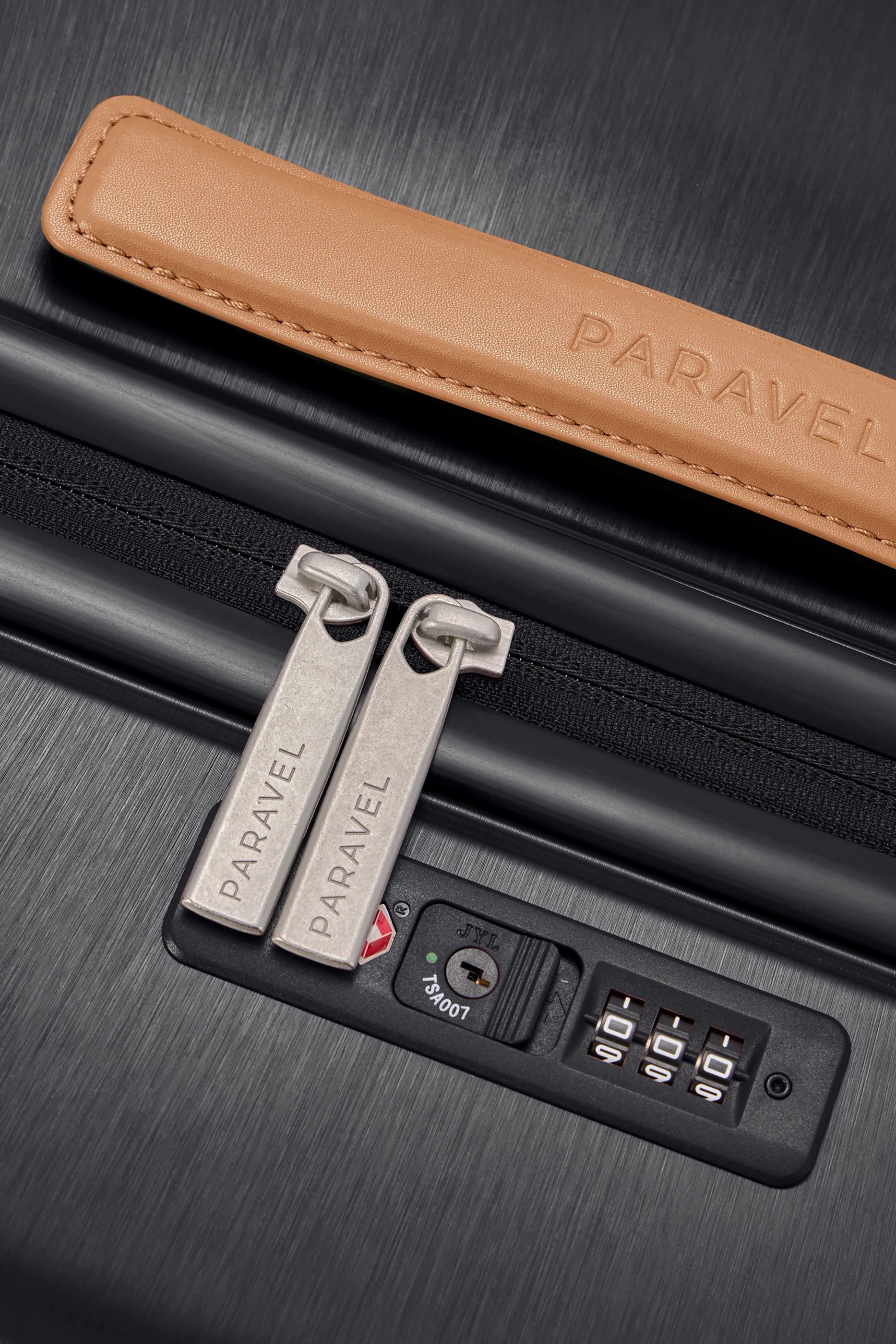 حقيبة سفر افياتور ترانك