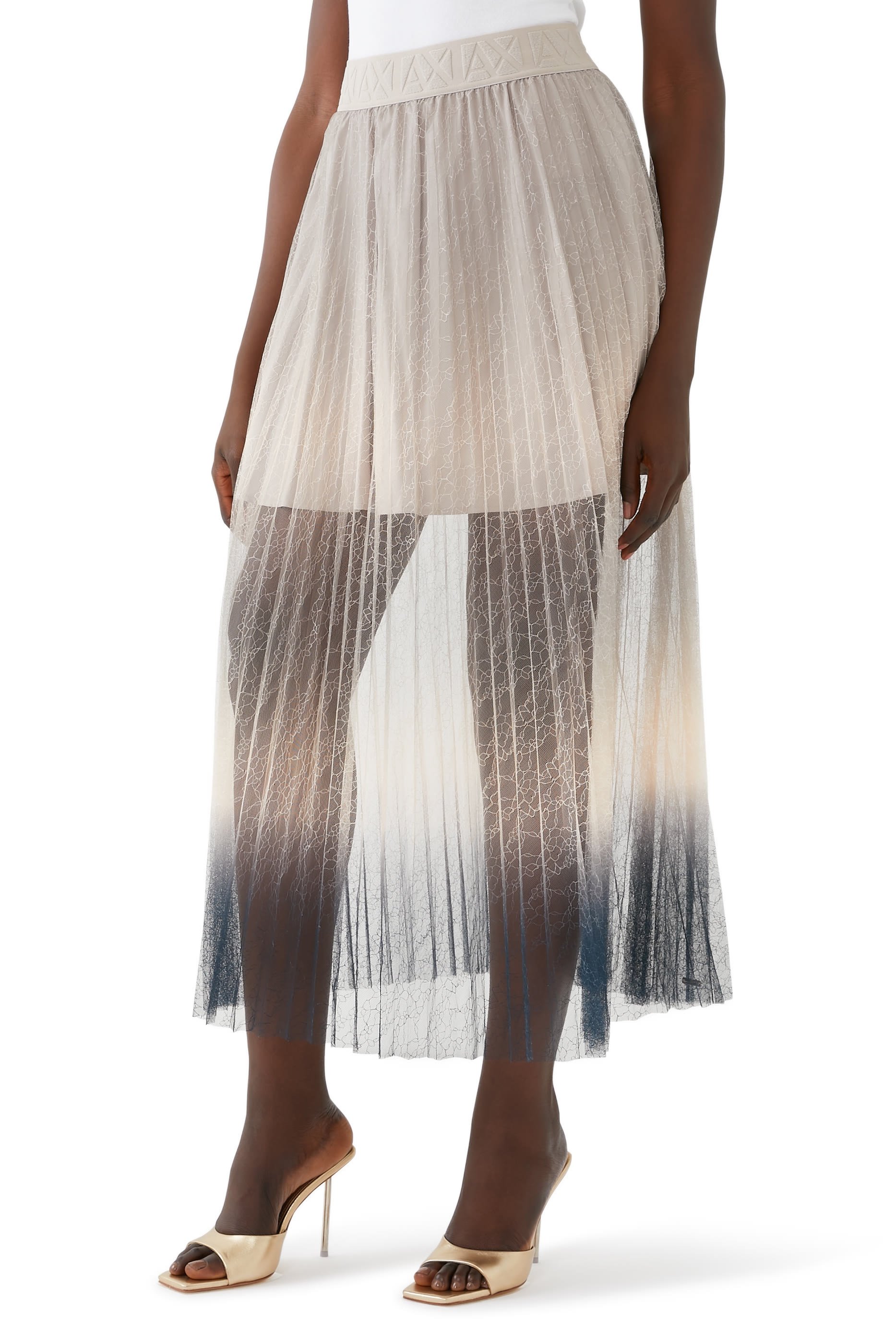 تنورة دانتيل متوسطة الطول بطيات