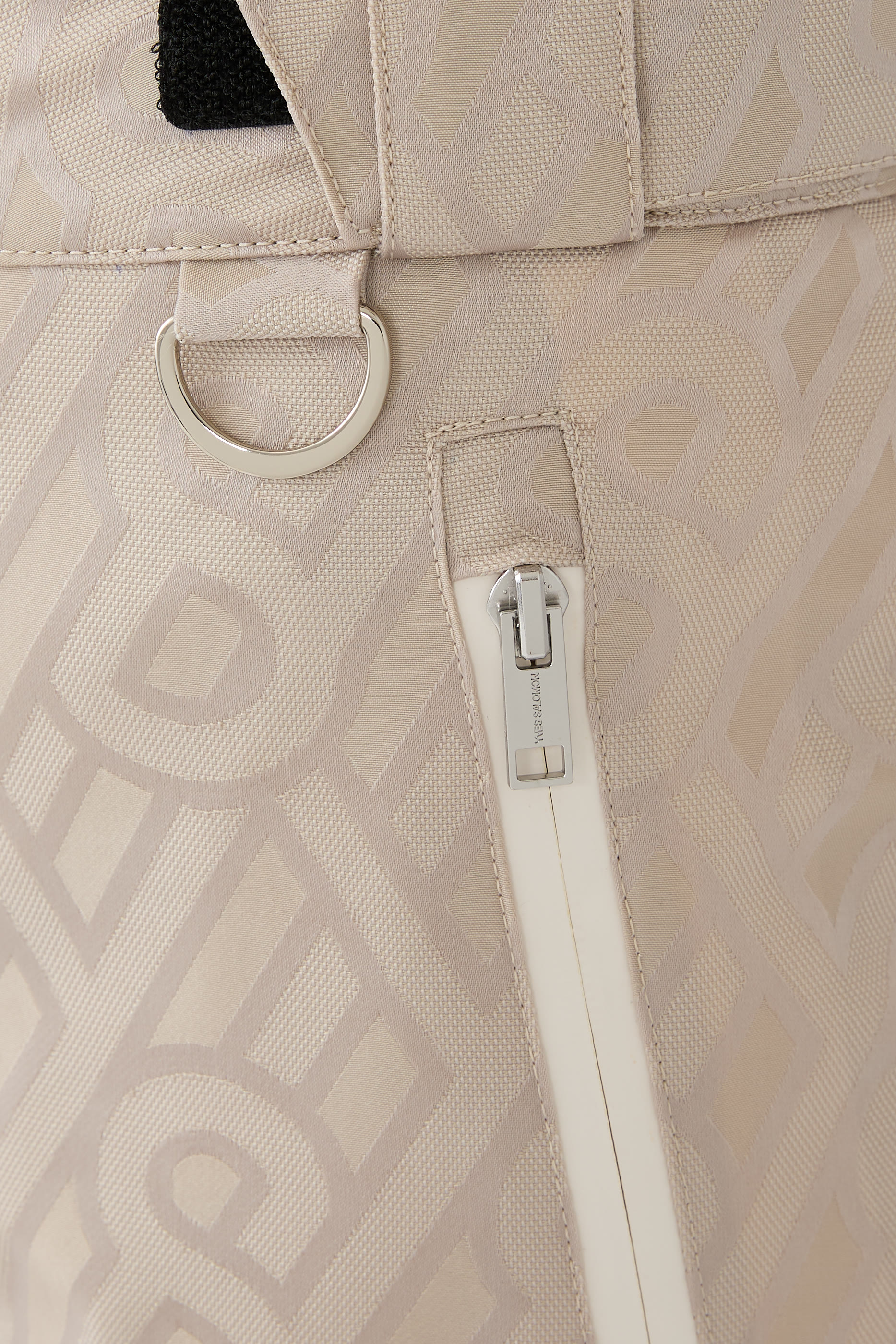 بنطال تزلج بقصة ساق واسعة