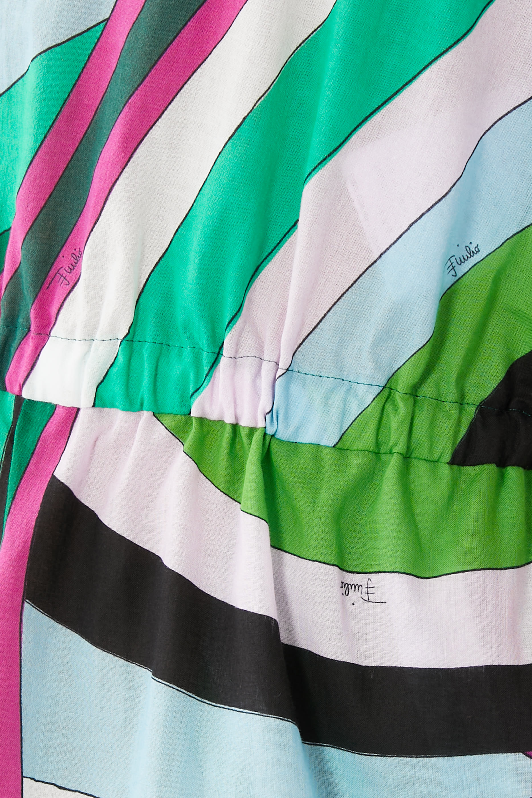 بلاي سوت برباط حول العنق ونقشة أيريد قطن