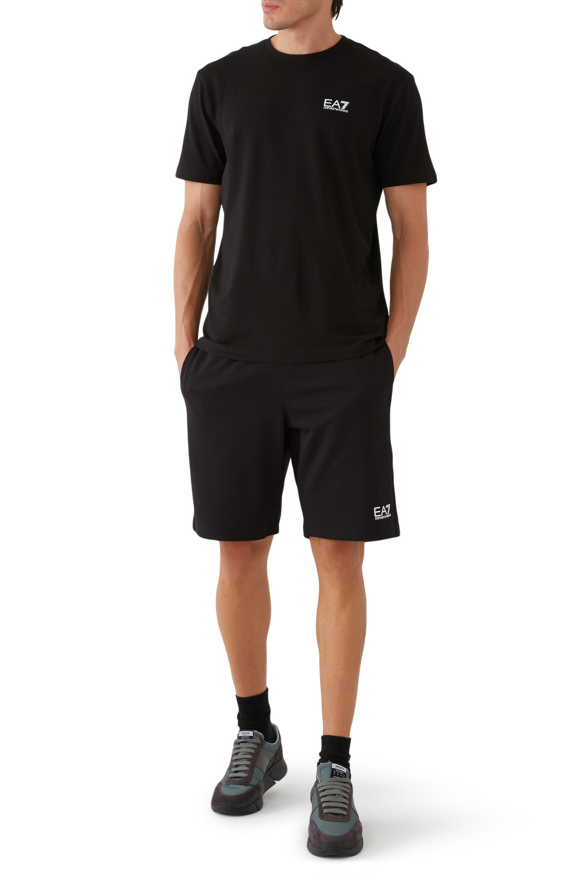 تيشيرت قطن بشعار الماركة