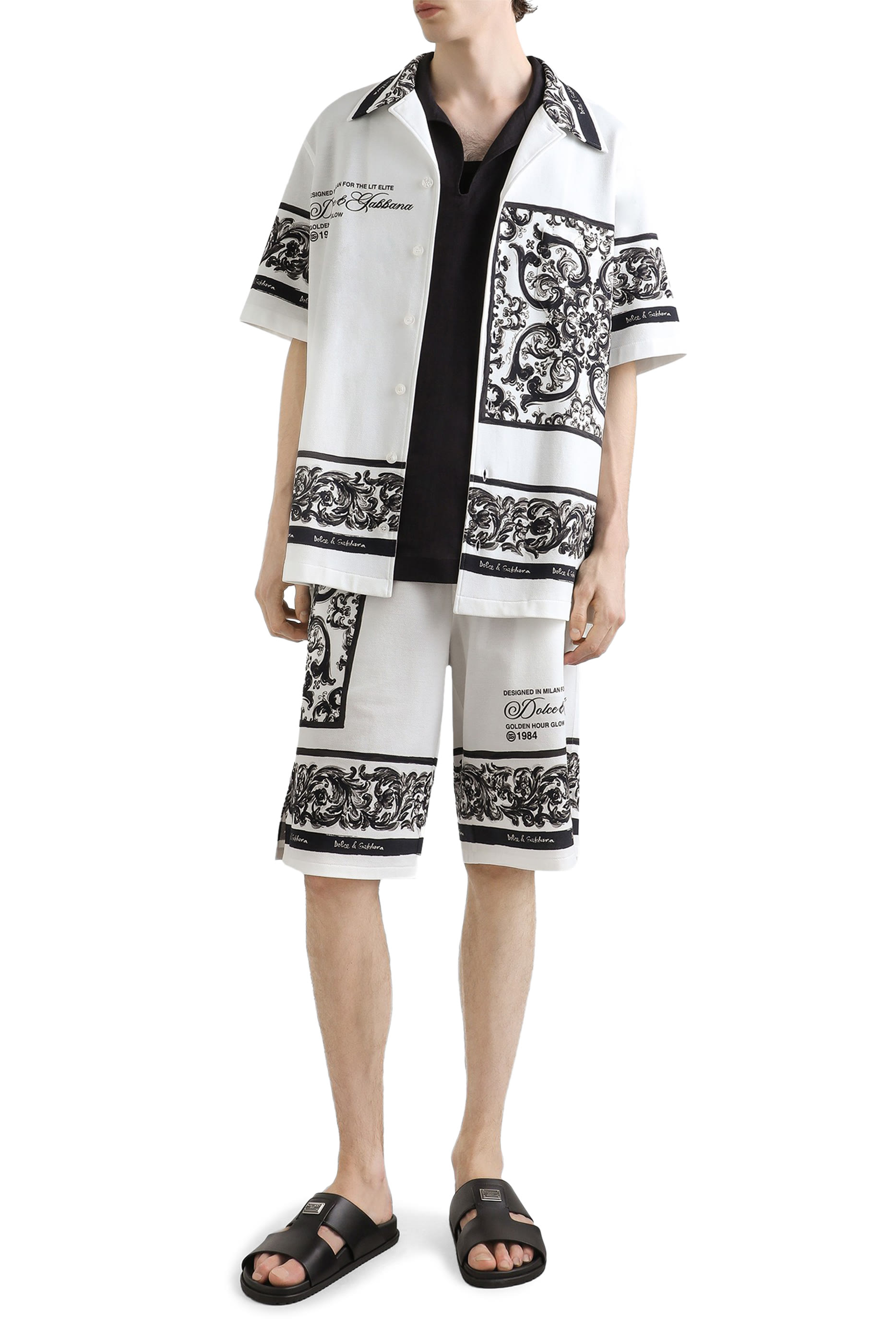 قميص بطبعة مايوليكا