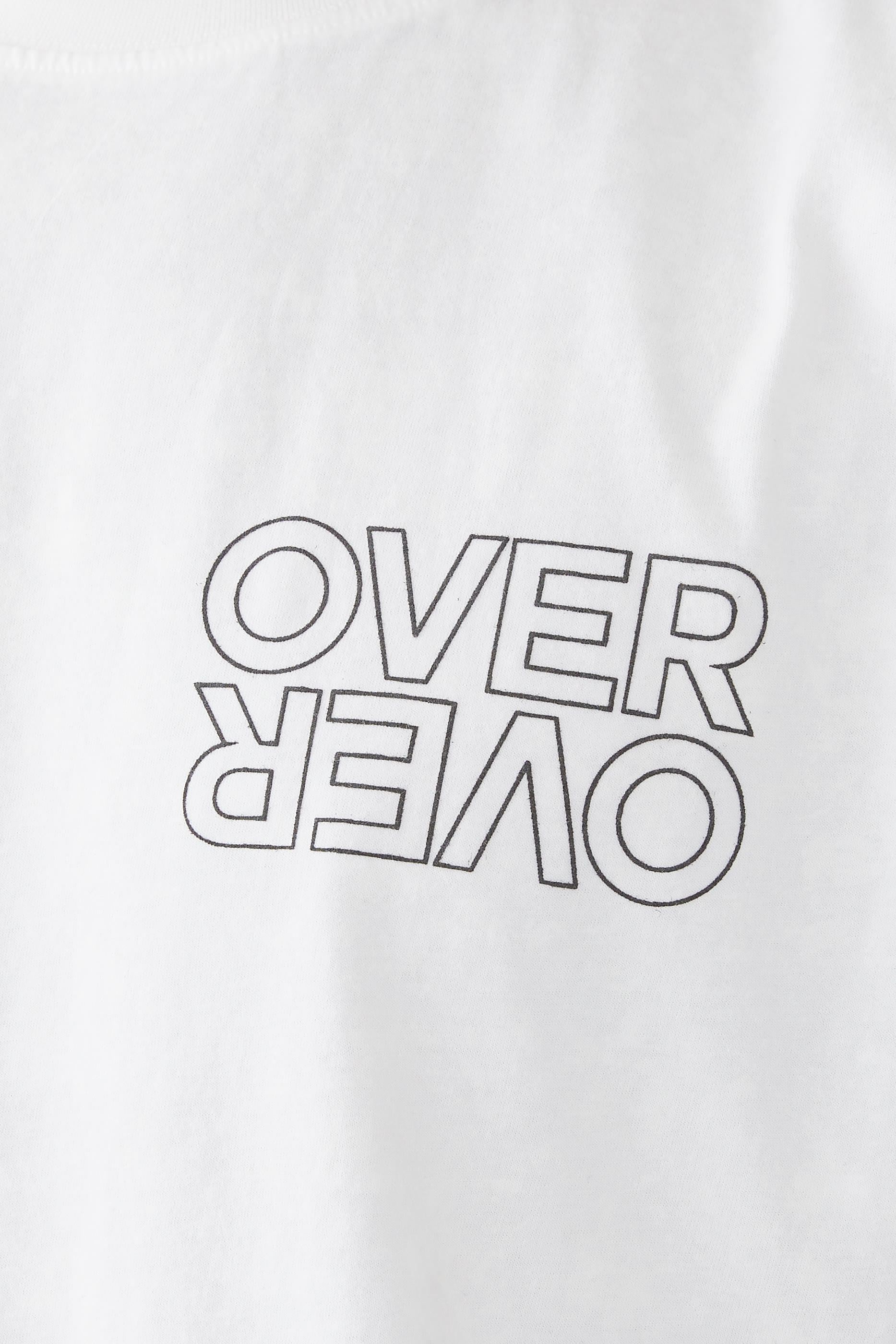 بلوزة إيزي بلا أكمام