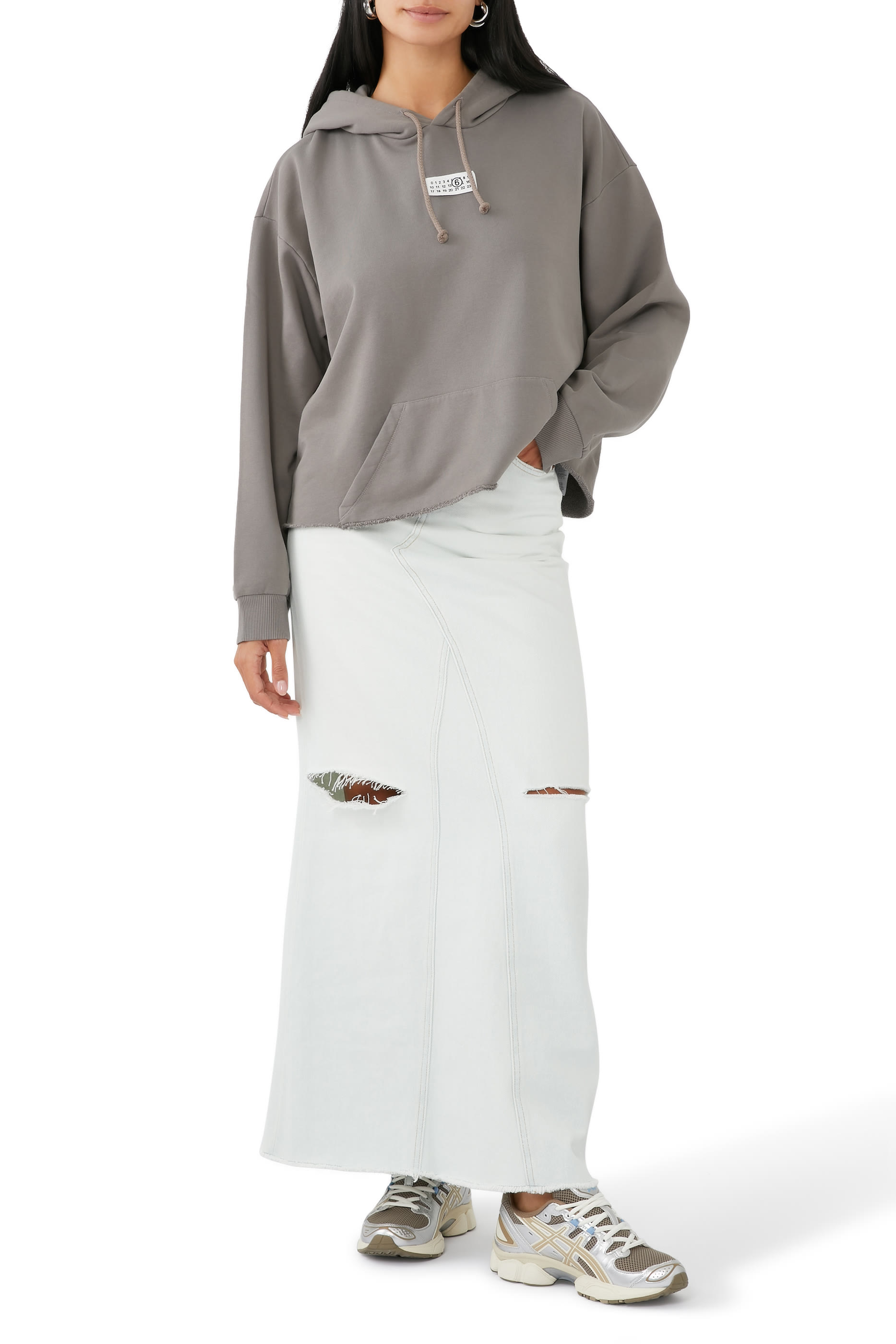 سويت شيرت بشعار الماركة قطن