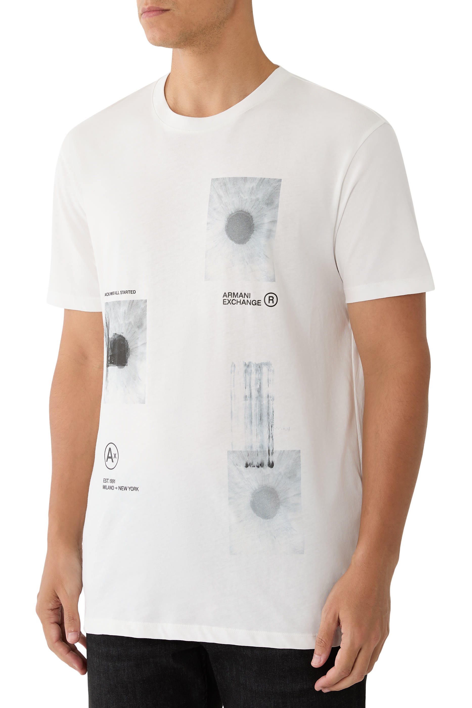 تيشيرت بشعار الماركة