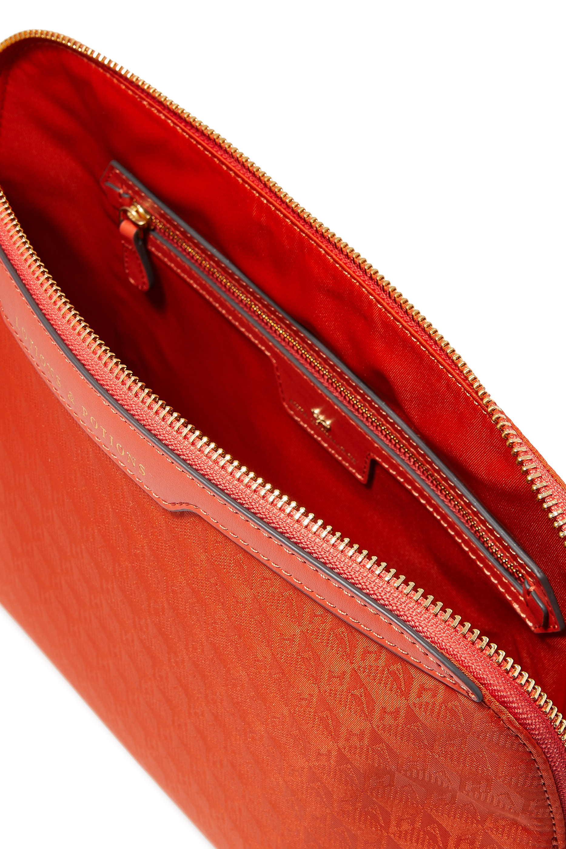 حقيبة لوشنز اند بوشنز صغيرة بشعار الماركة