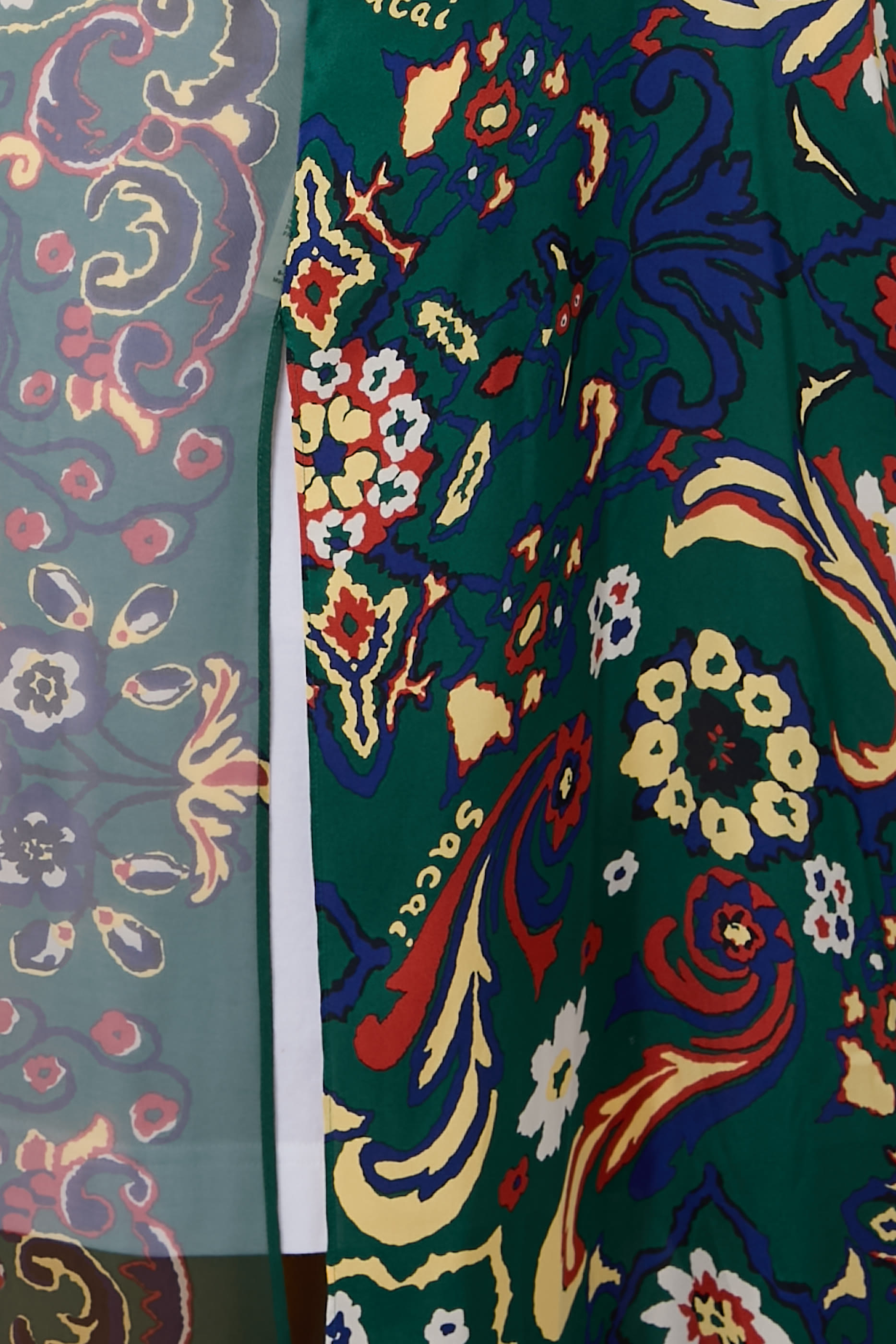 فستان بتصميم تيشيرت أوفرلاي بطبعة أزهار