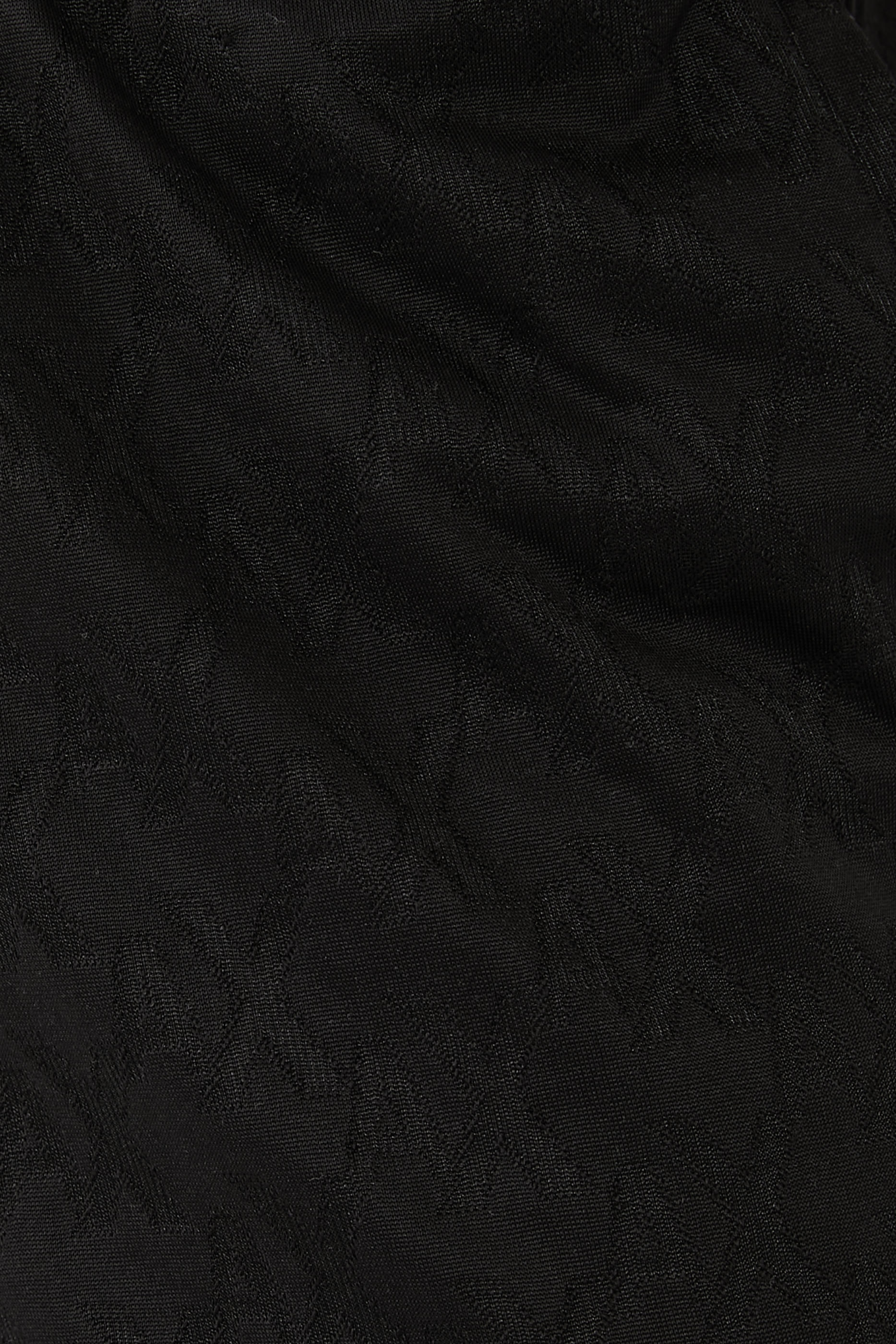 بنطال رياضي بحروف شعار الماركة