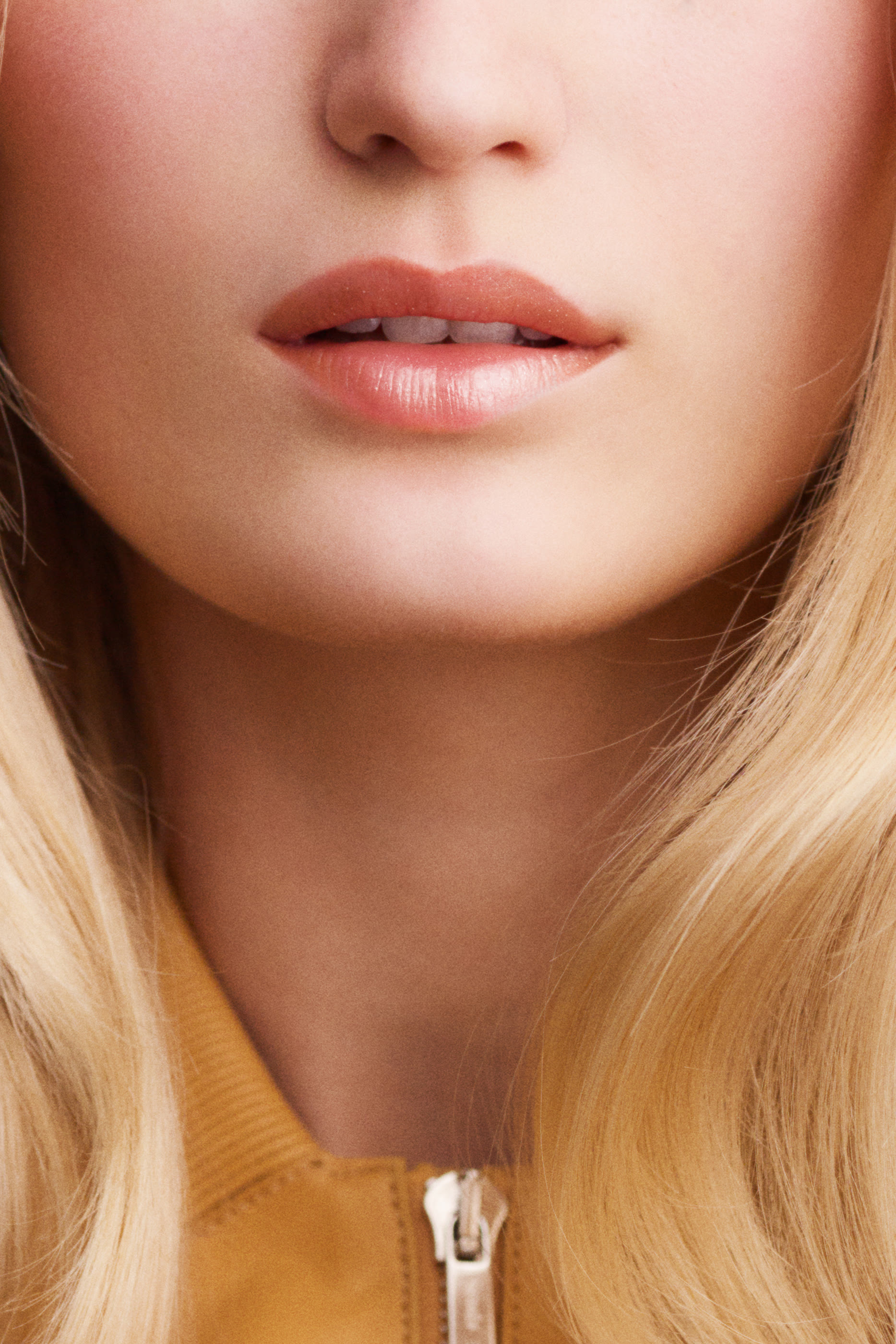 مجموعة أحمر الشفاه Rouge Hermès, عبوة لإعادة ملء ملمع الشفاه فائق اللمعة "Poppy"