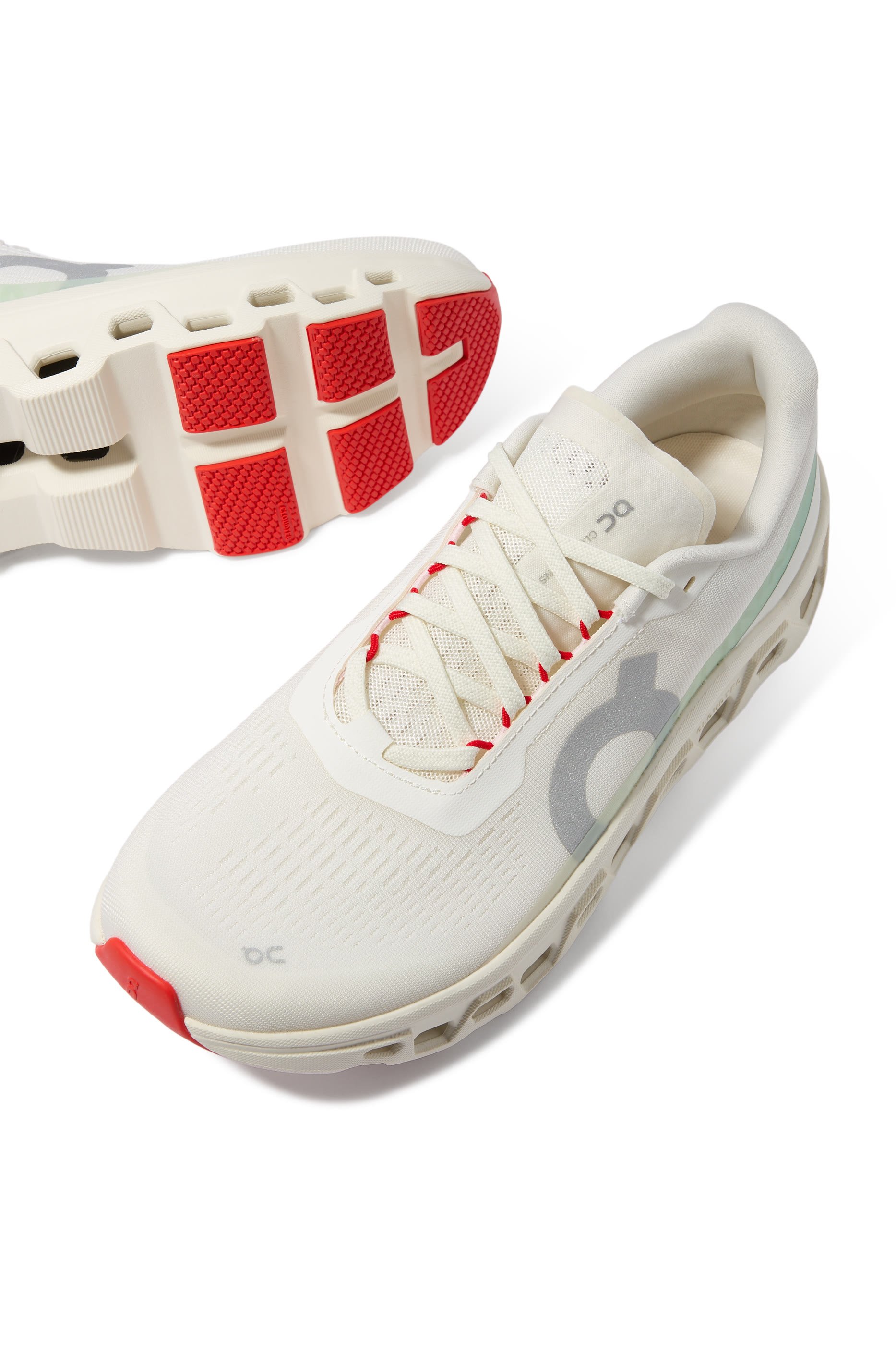 سنيكرز كلاودمونستر 1