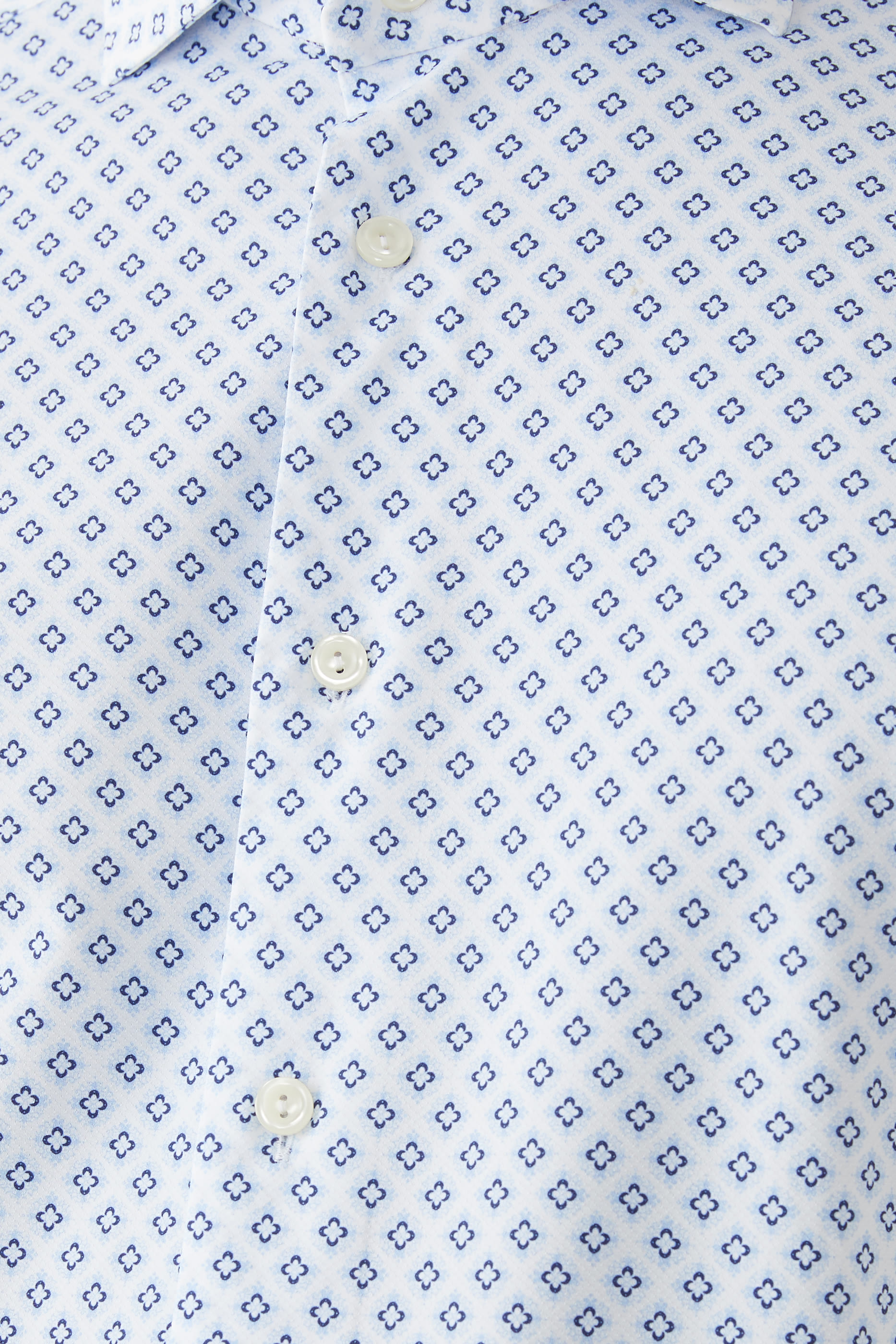 قميص بنقشة هندسية قماش مطاطي بأربع اتجاهات