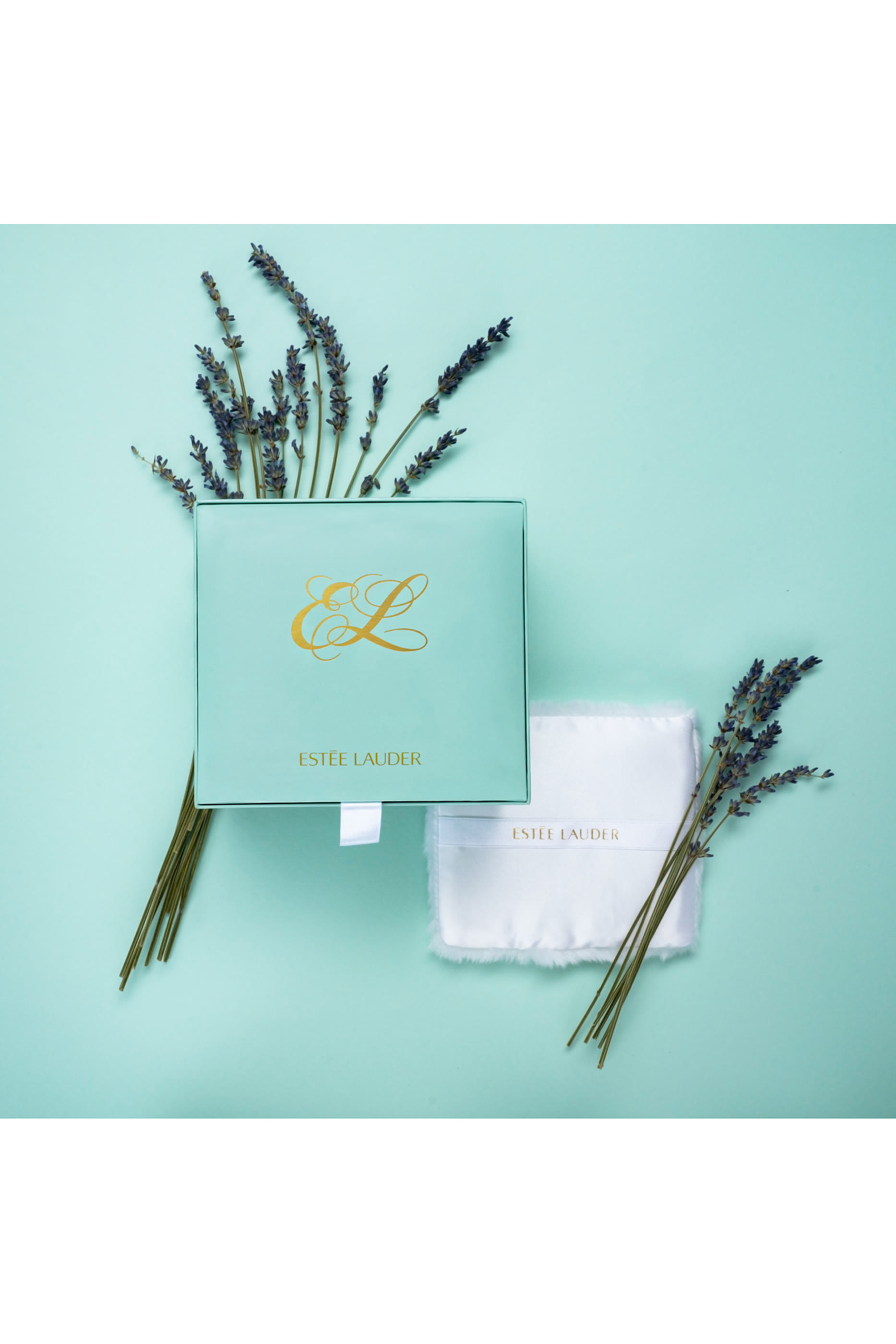 علبة بودرة يوث ديو،