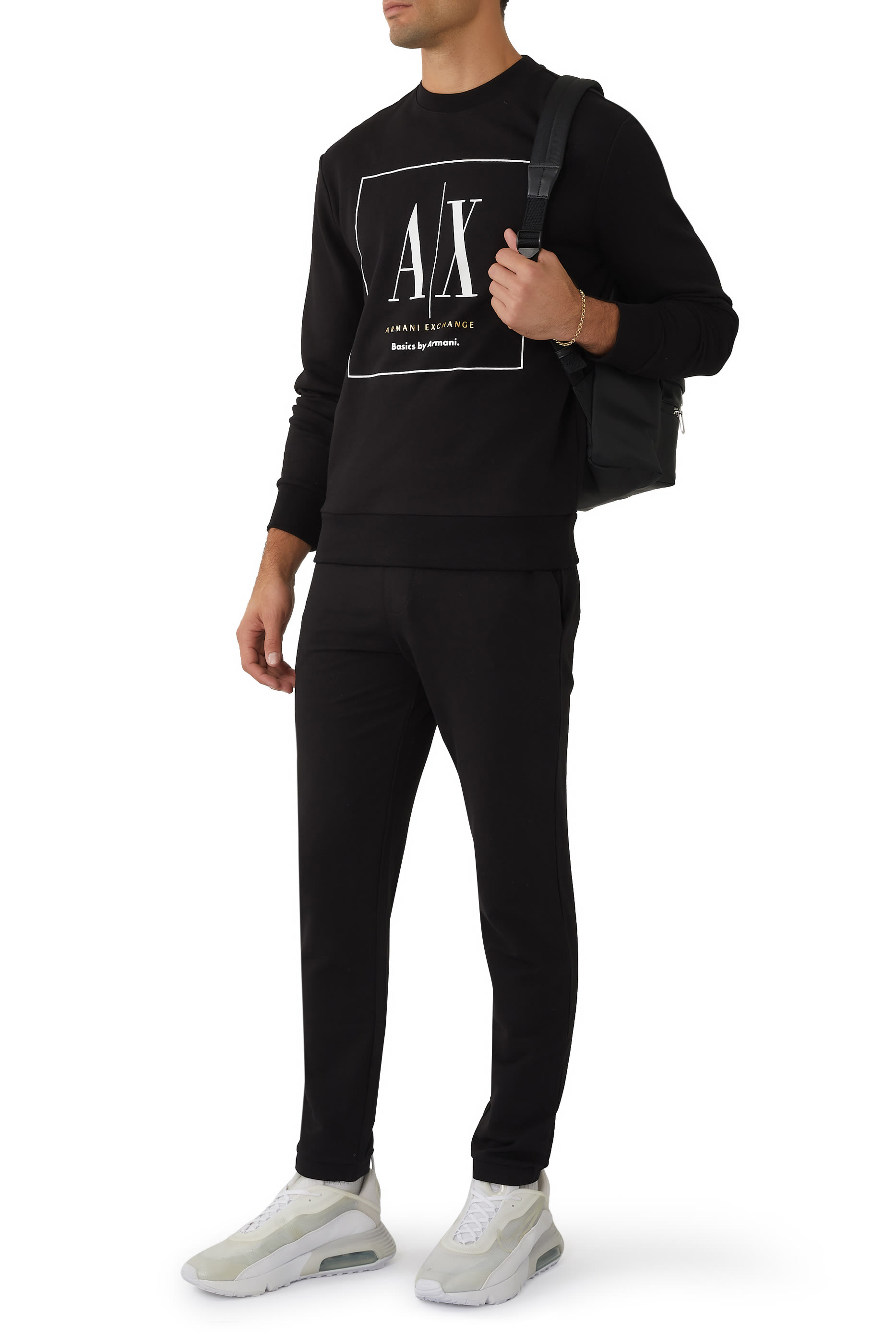 بنطال رياضي بطبعة شعار الماركة