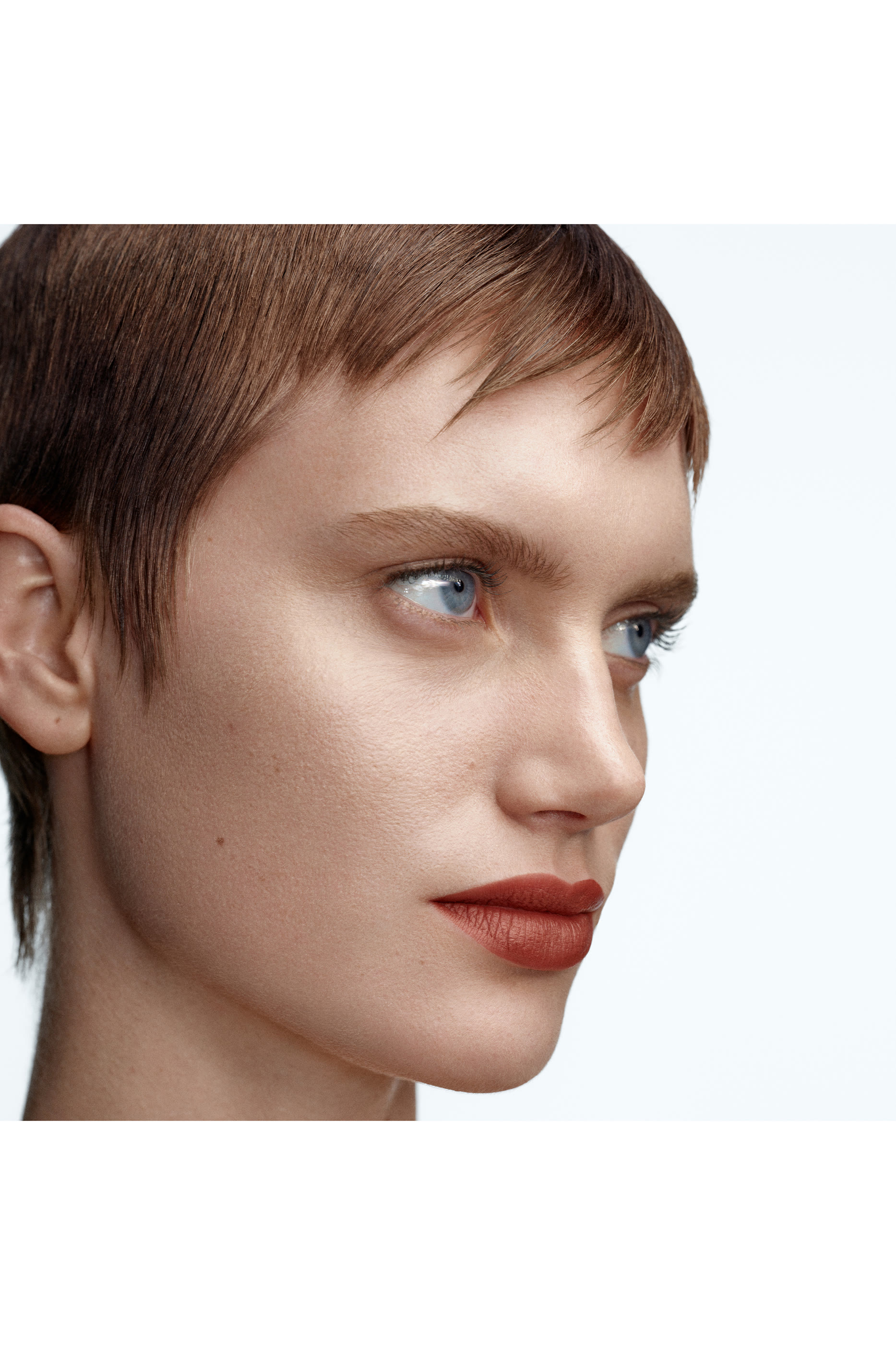 عبوة إعادة ملء أحمر شفاه غير لامع