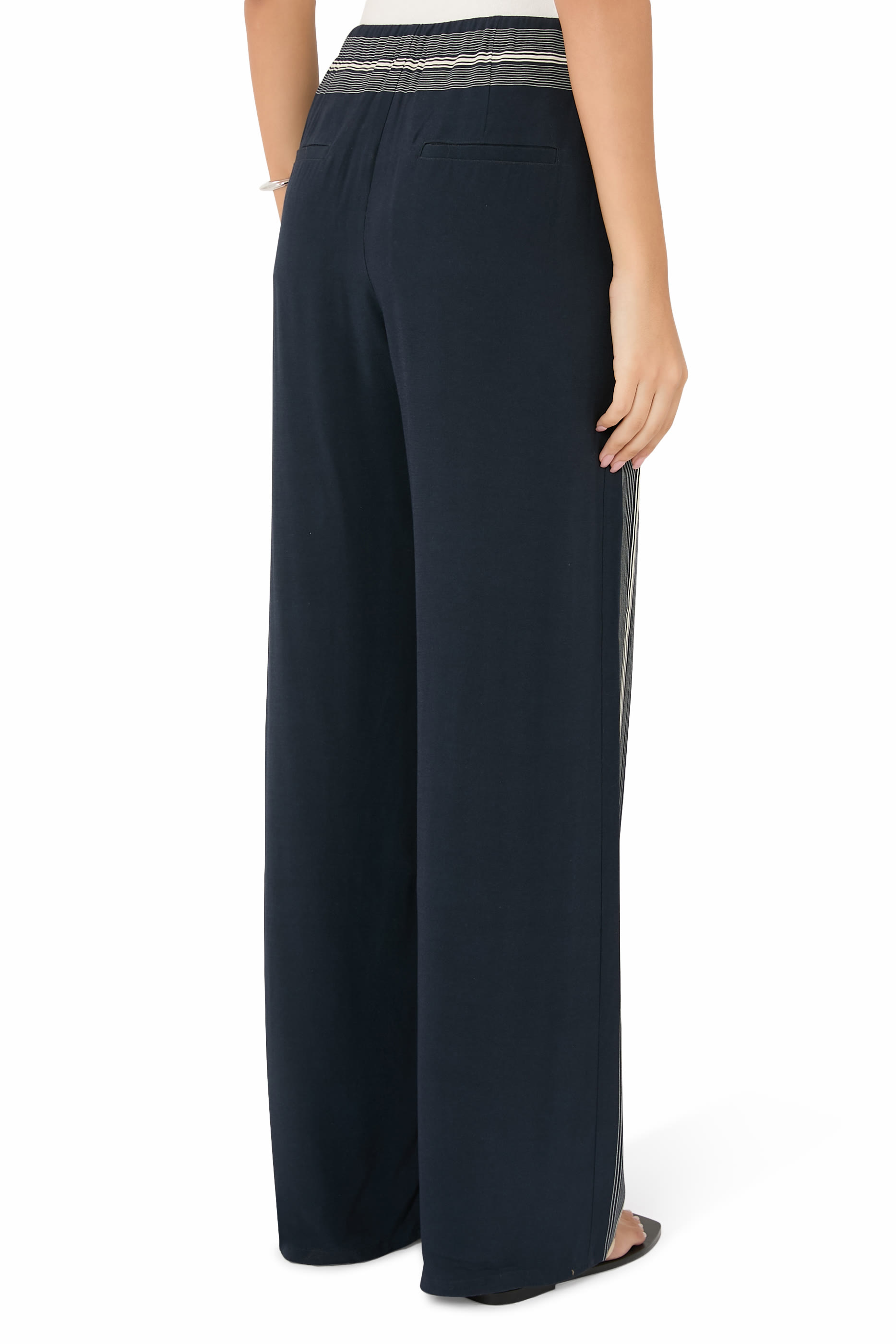 بنطال سهل الارتداء بنقشة خطوط منديل