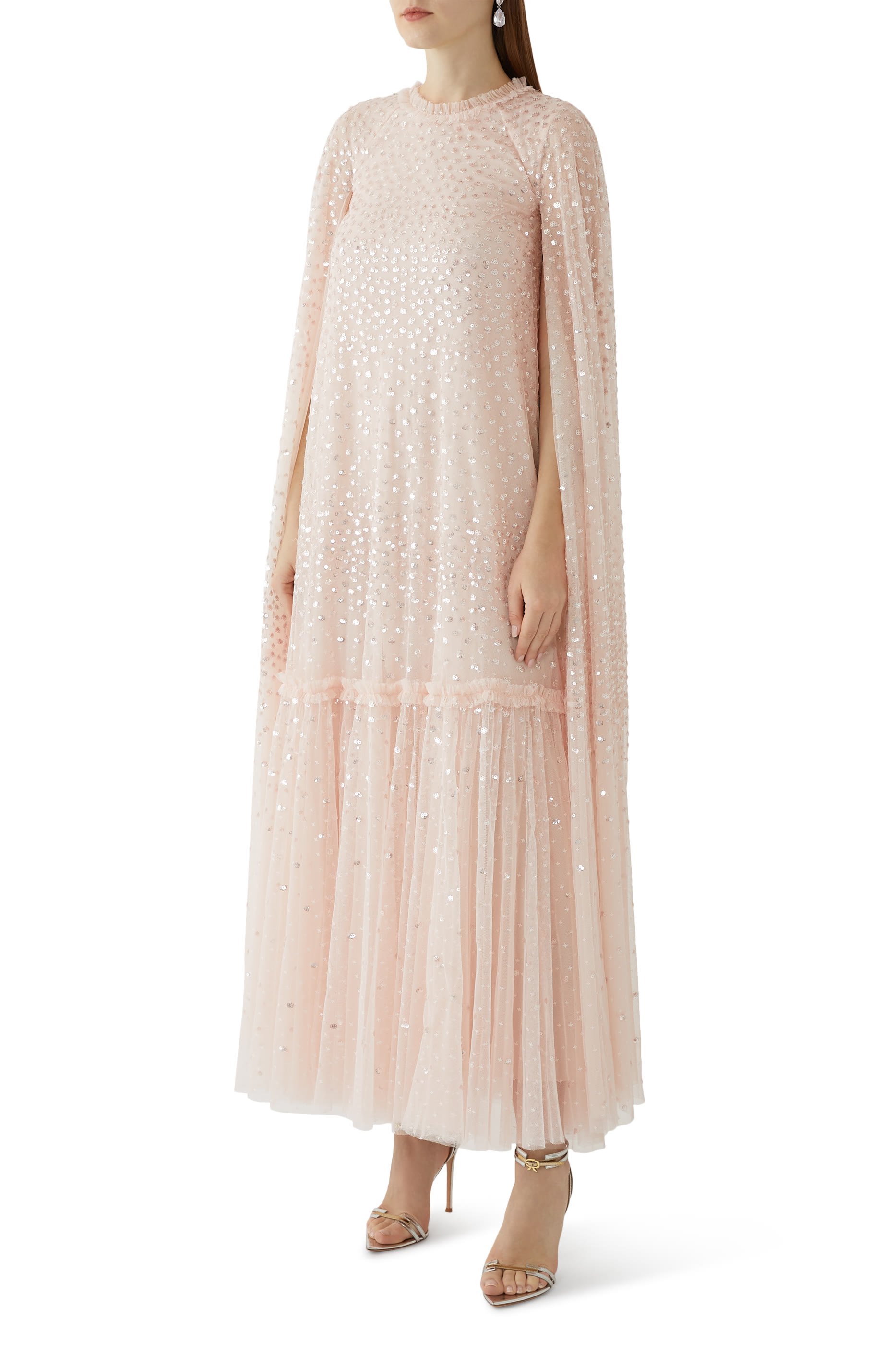 فستان بكاب وبطيات مع نقشة نقاط متناثرة