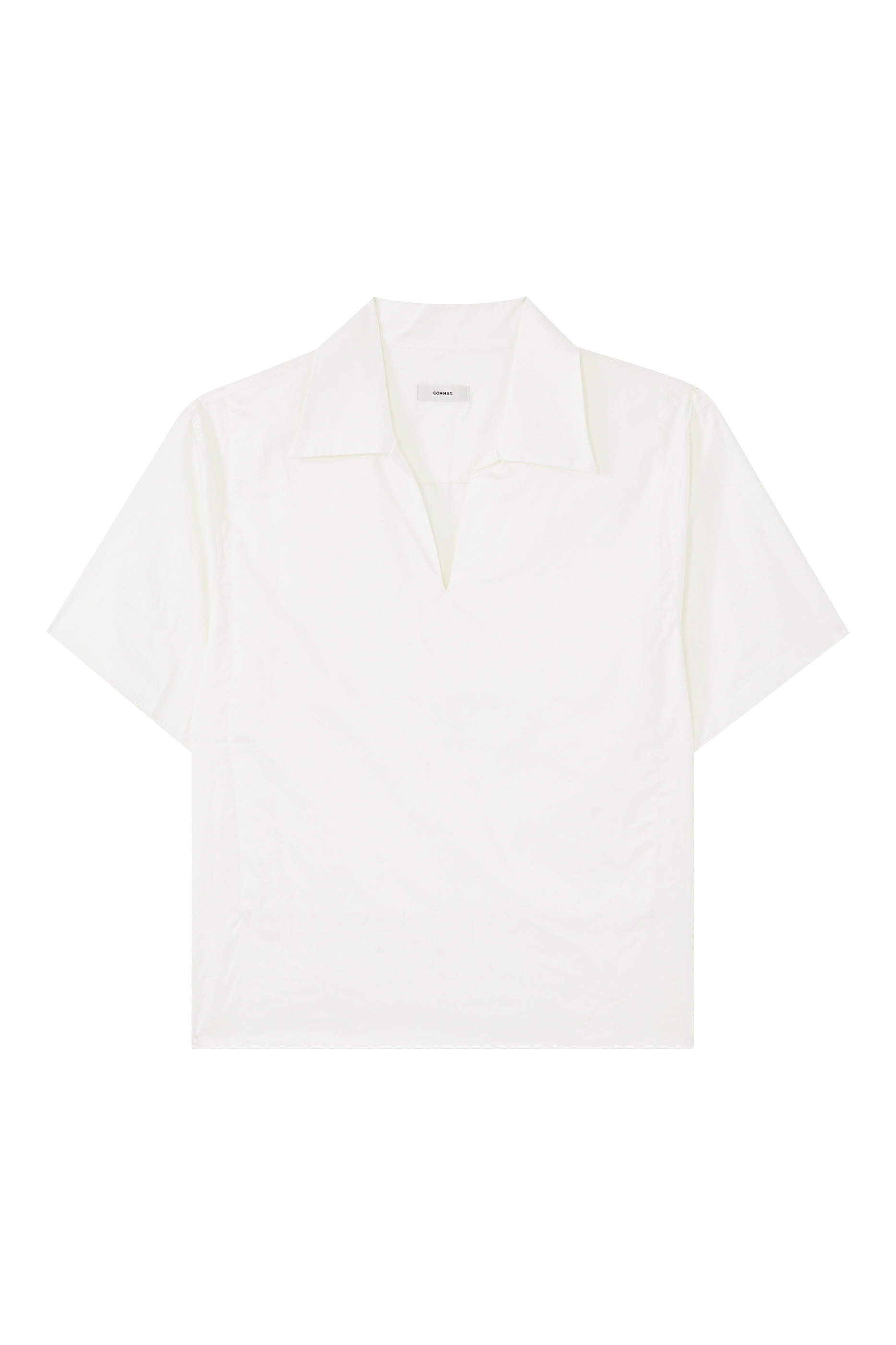 قميص بأكمام قصيرة ووياقة مفرودة