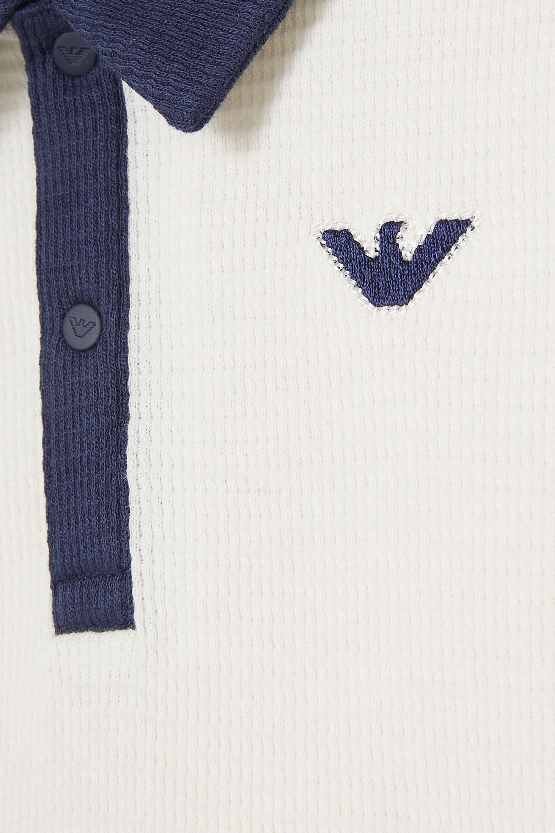 قميص بولو بشعار الماركة للاطفال