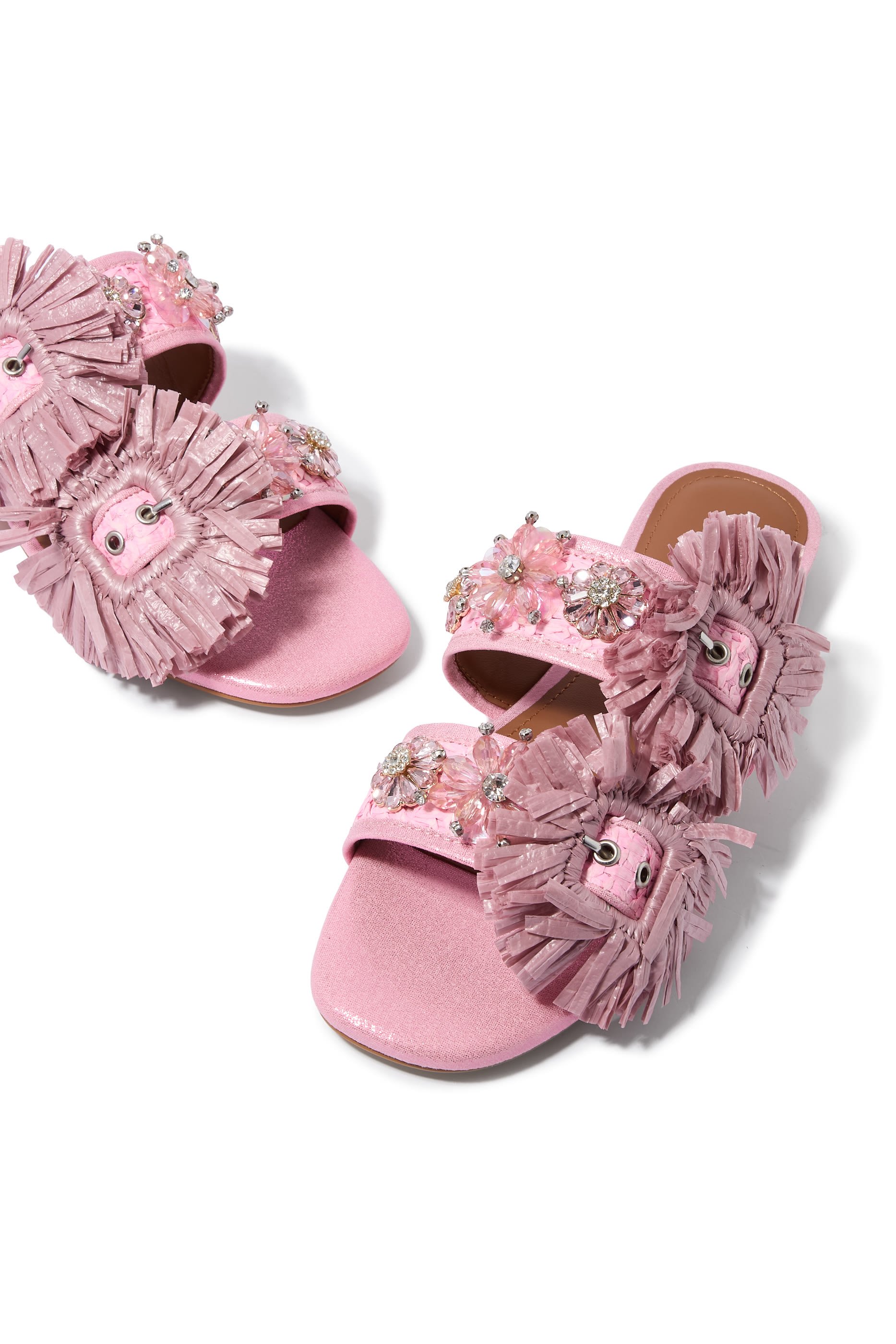 صندل بنعل مسطح بإبزيم رافيا