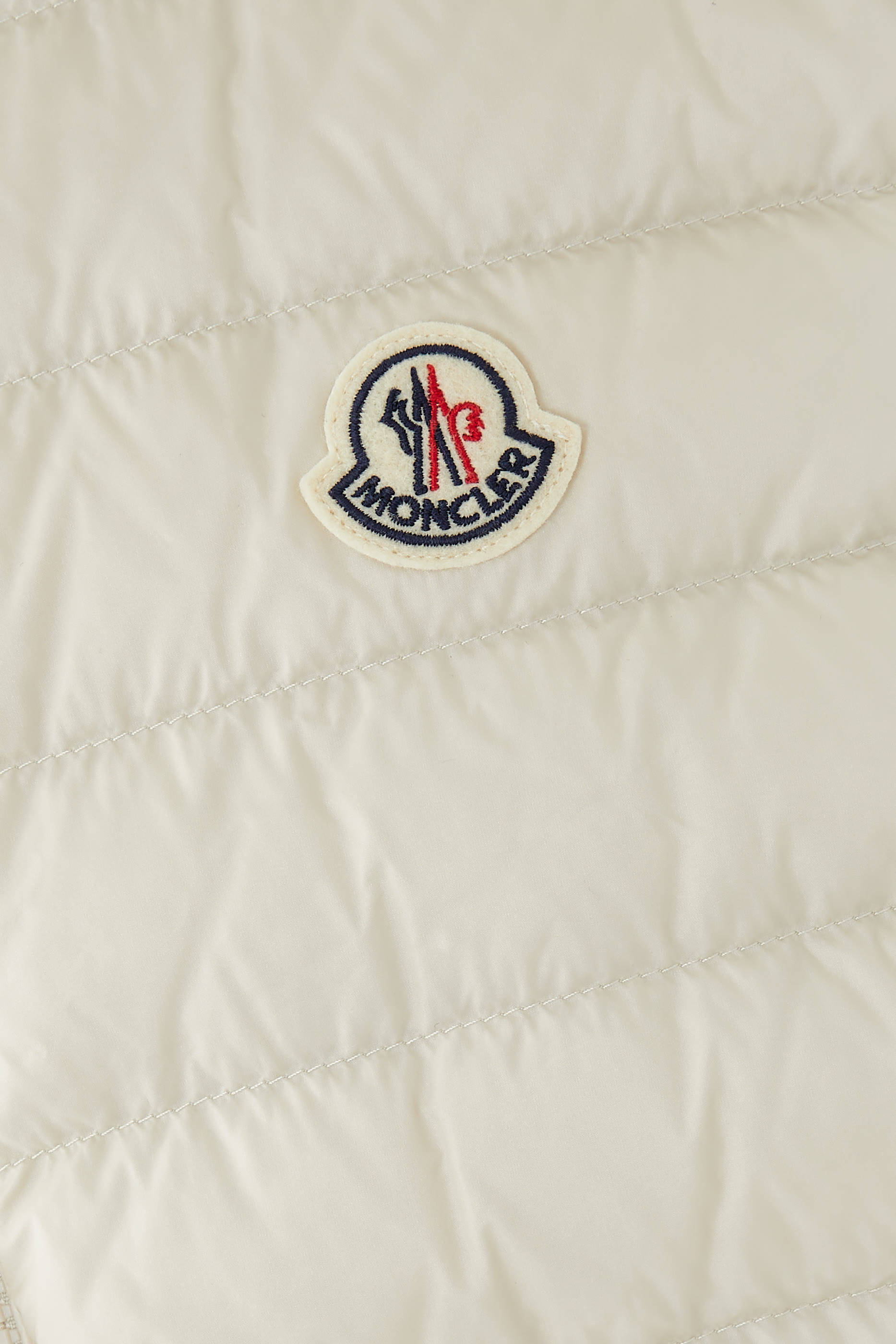 فيست إيغينس