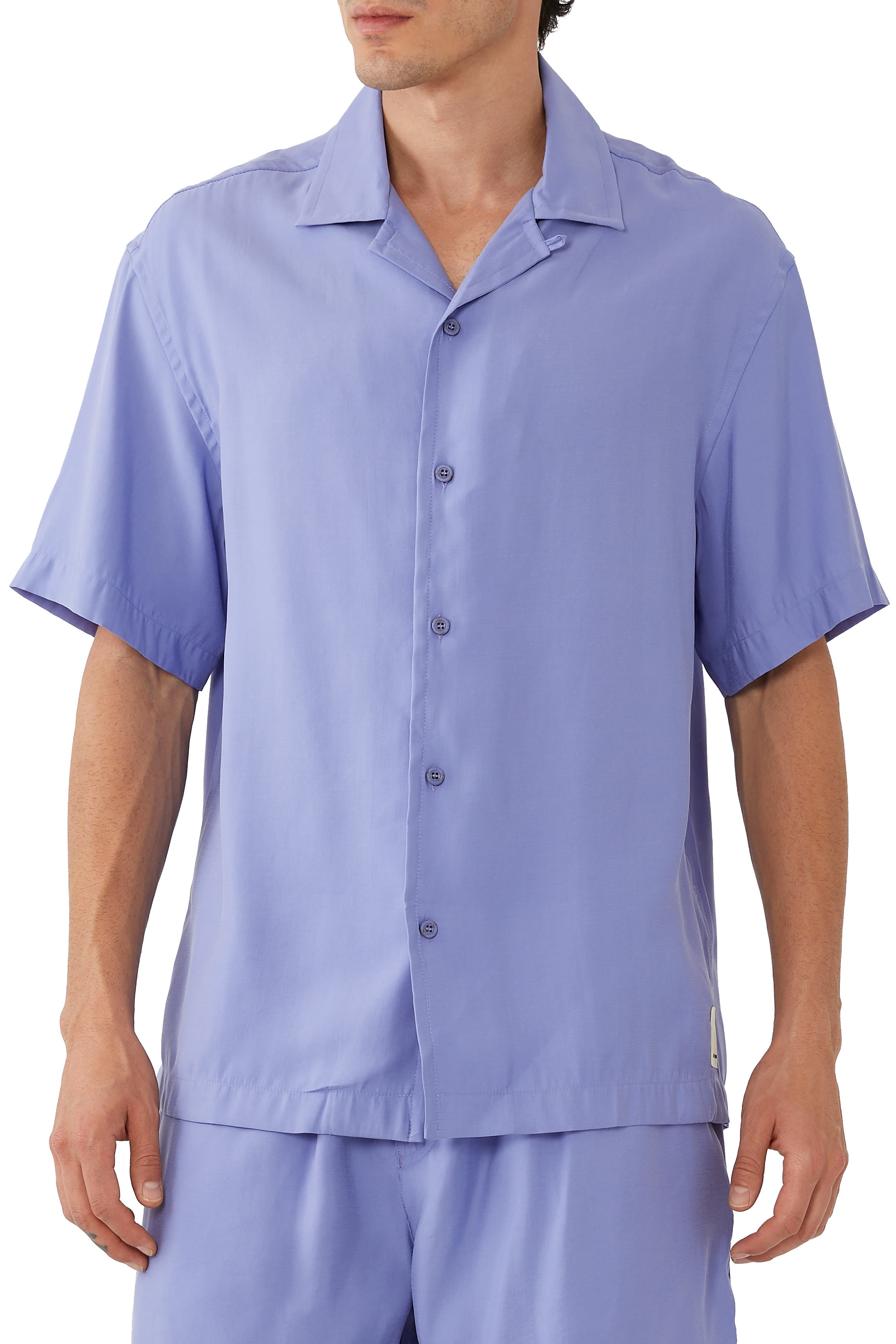 قميص بنقشة أشجار نخيل