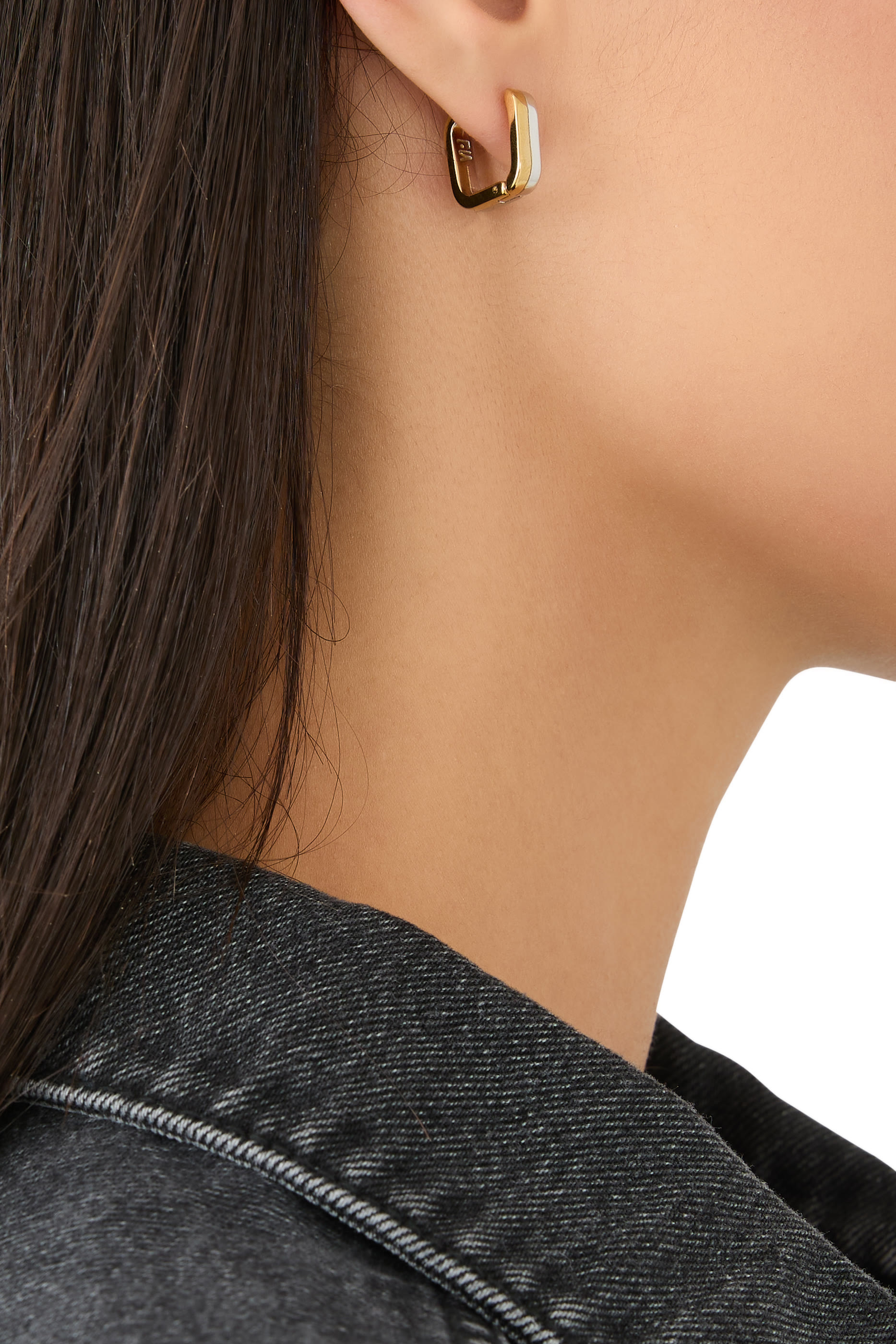 قرط نيكي منفرد