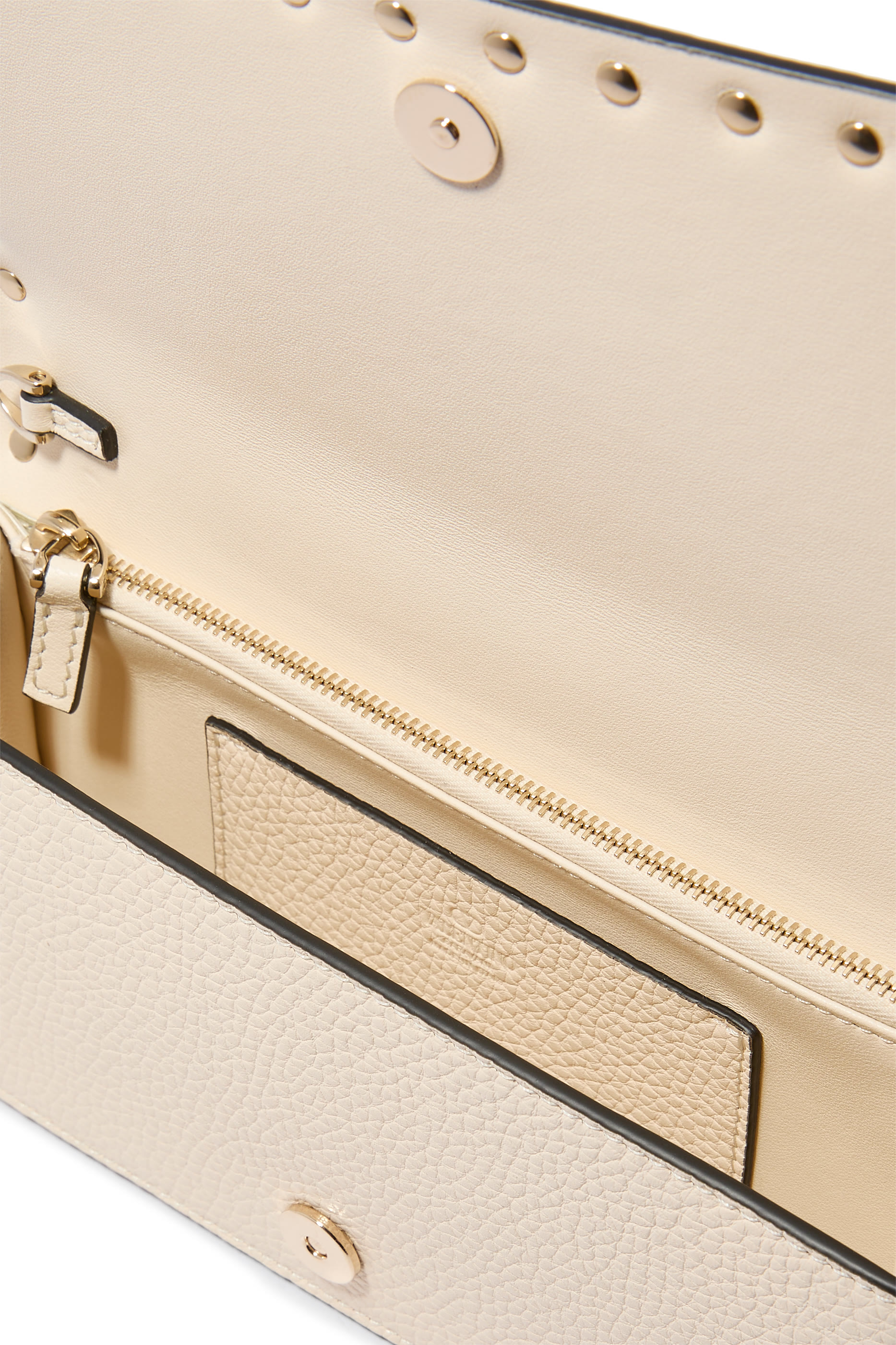 محفظة جلد بحلي هرمية وسلسلة