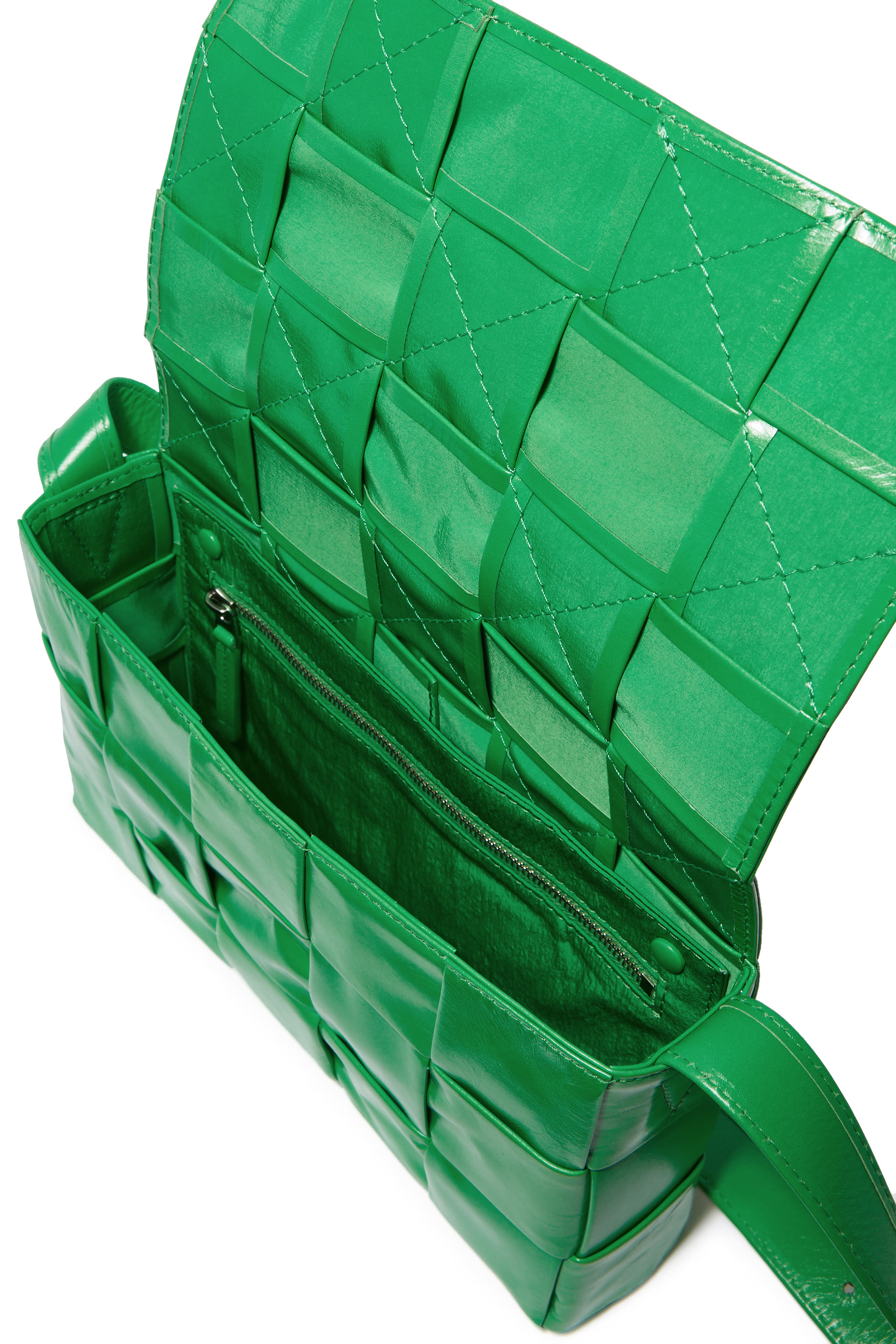 حقيبة كروس كاسيت