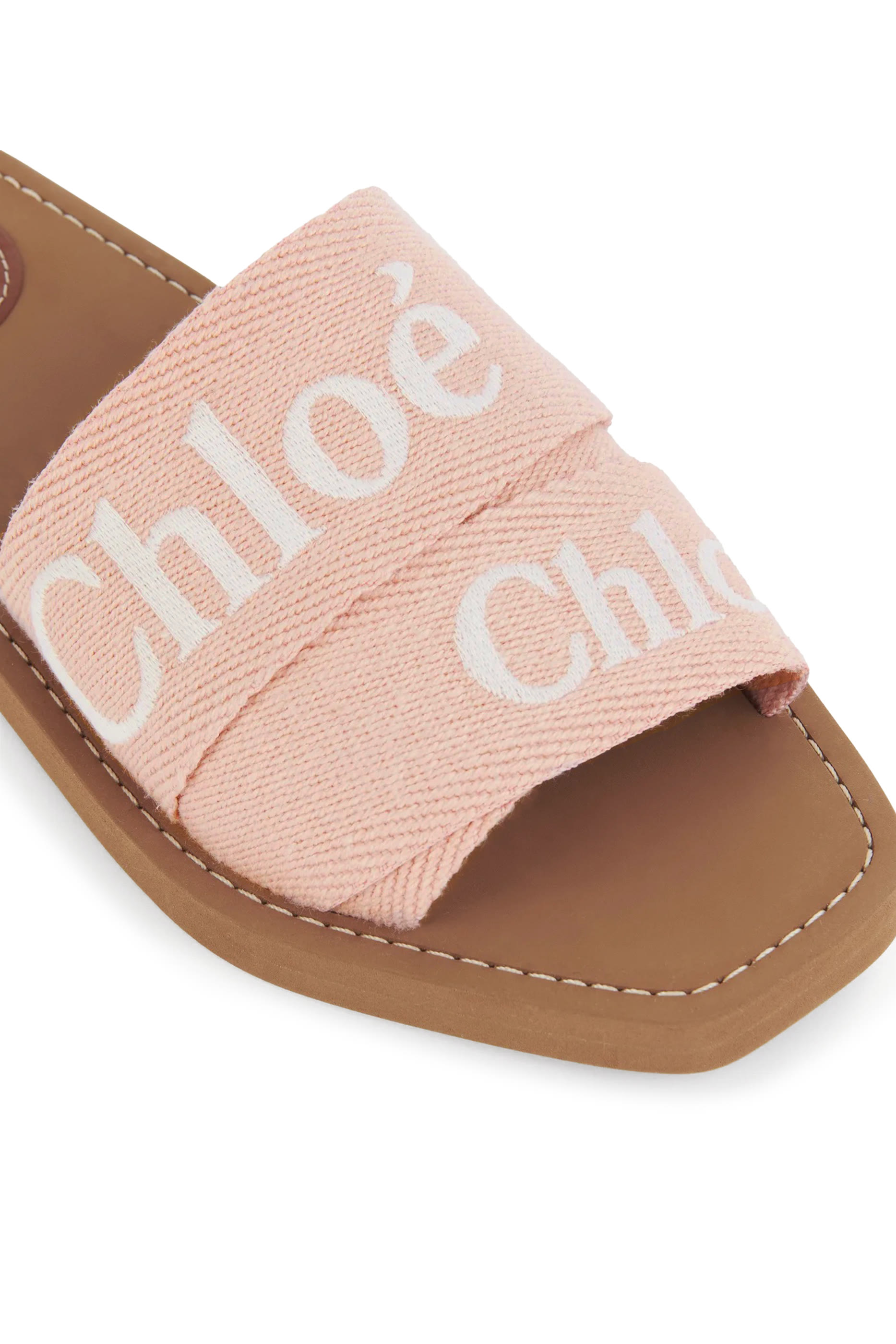 حذاء وودي مفتوح من الخلف