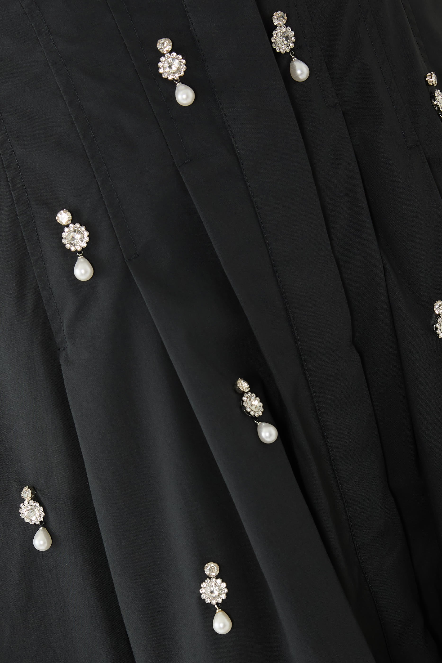 فستان جاز متوسط الطول مطرز