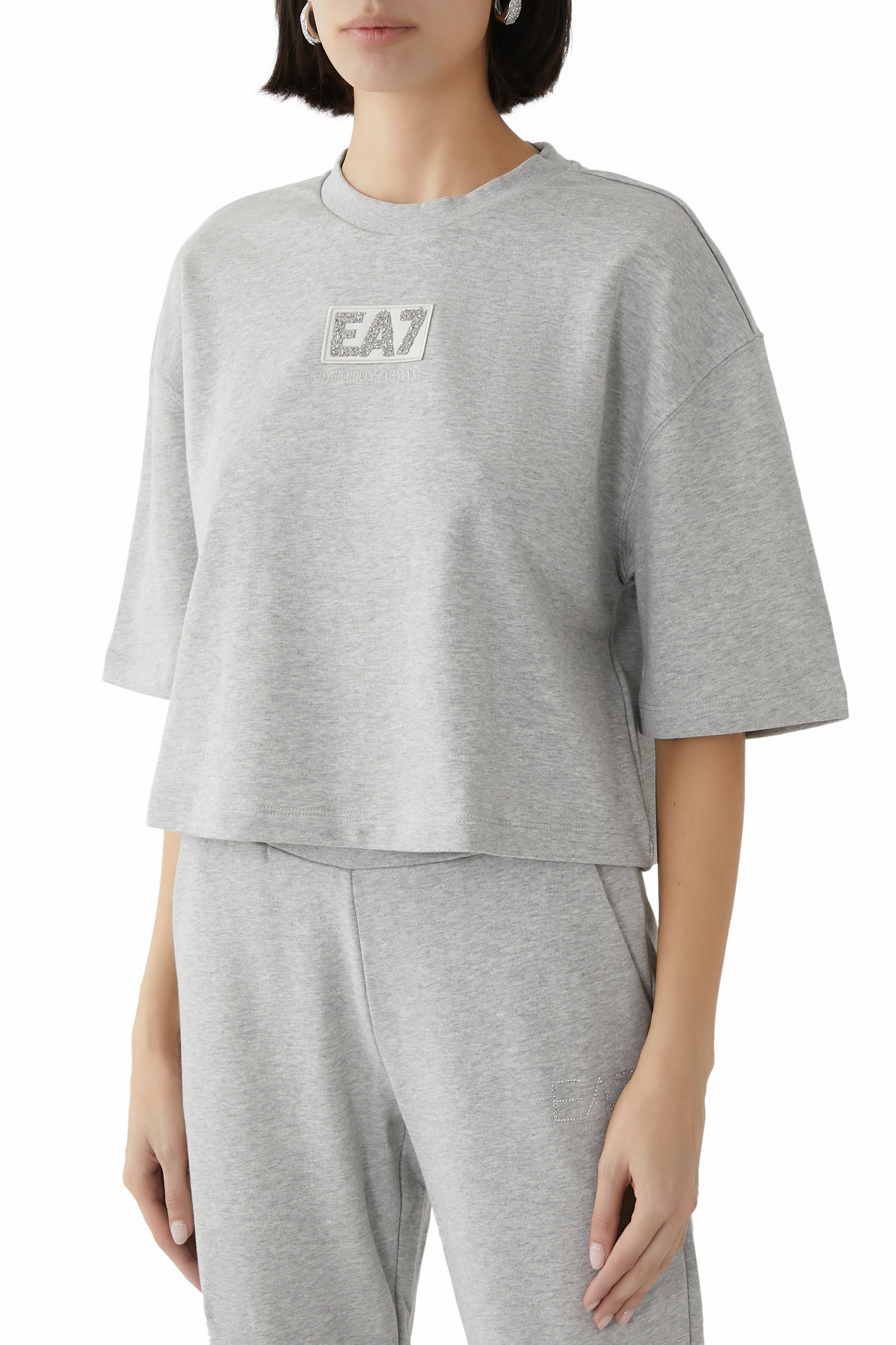 تيشيرت قصير  بشعار الماركة