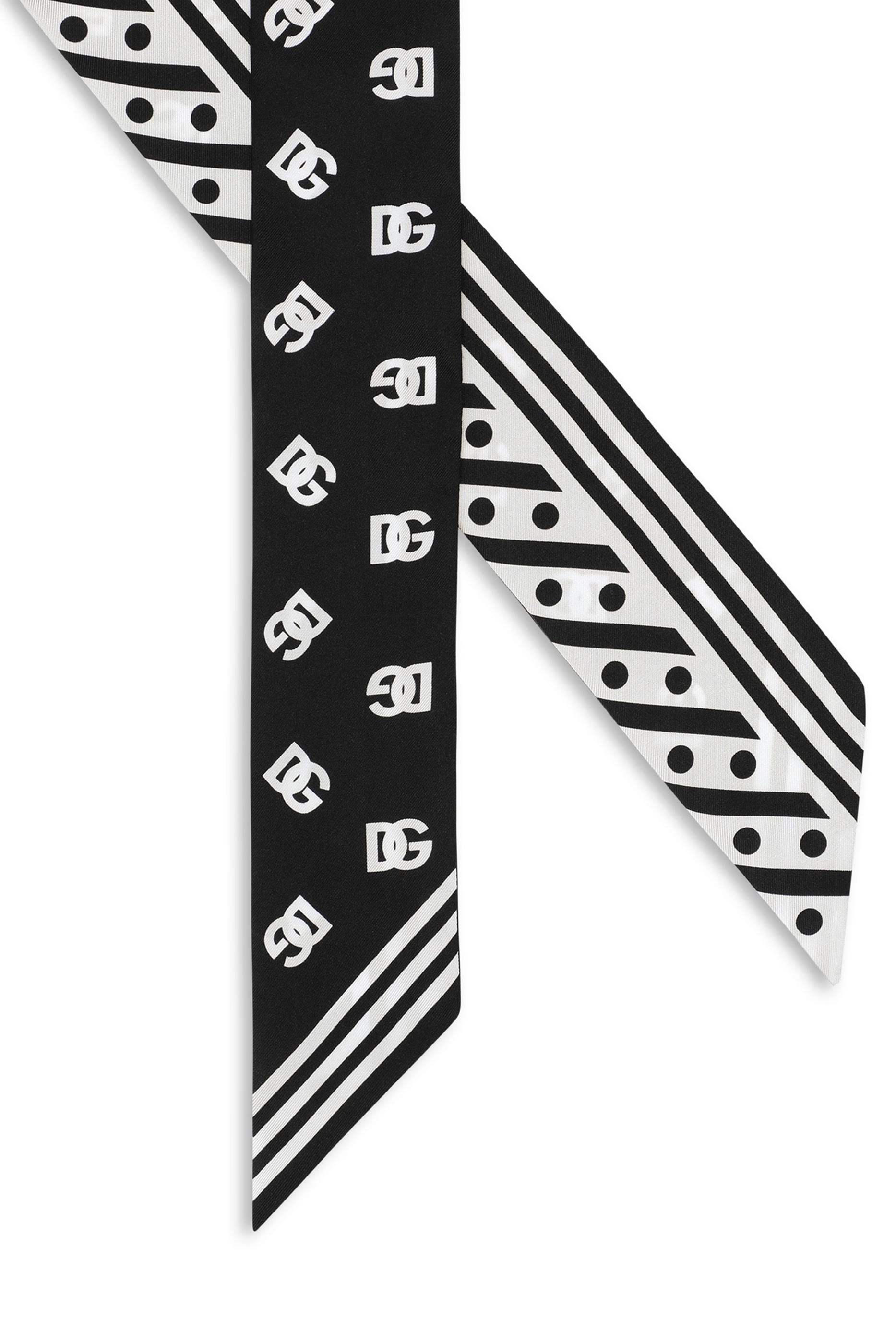 وشاح رأس مزين كليا بنقشة شعار الماركة تويل