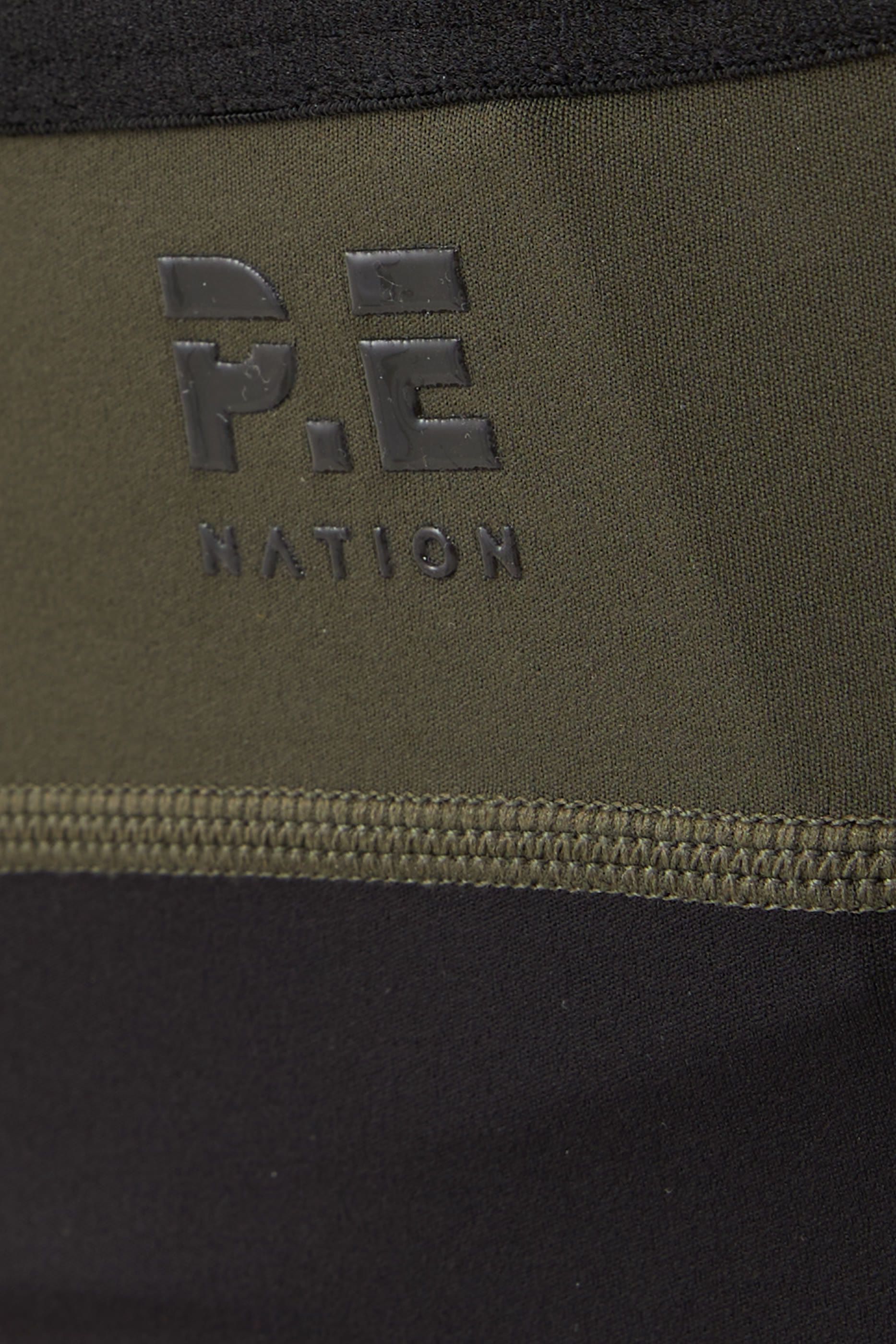 حمالة صدر رياضية أوفرلاند 2