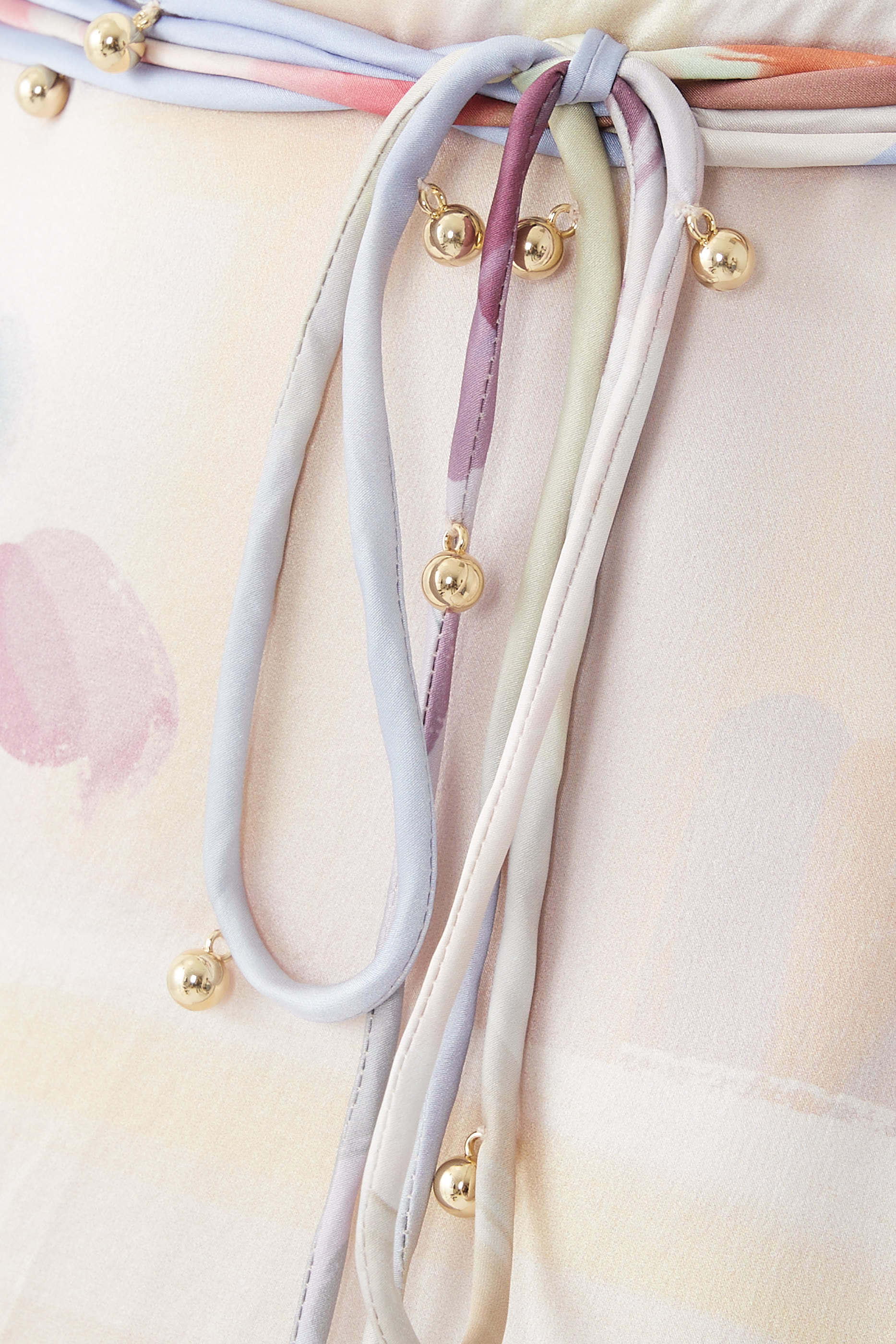 تنورة متوسطة الطول بطبعة مايسي جاردين