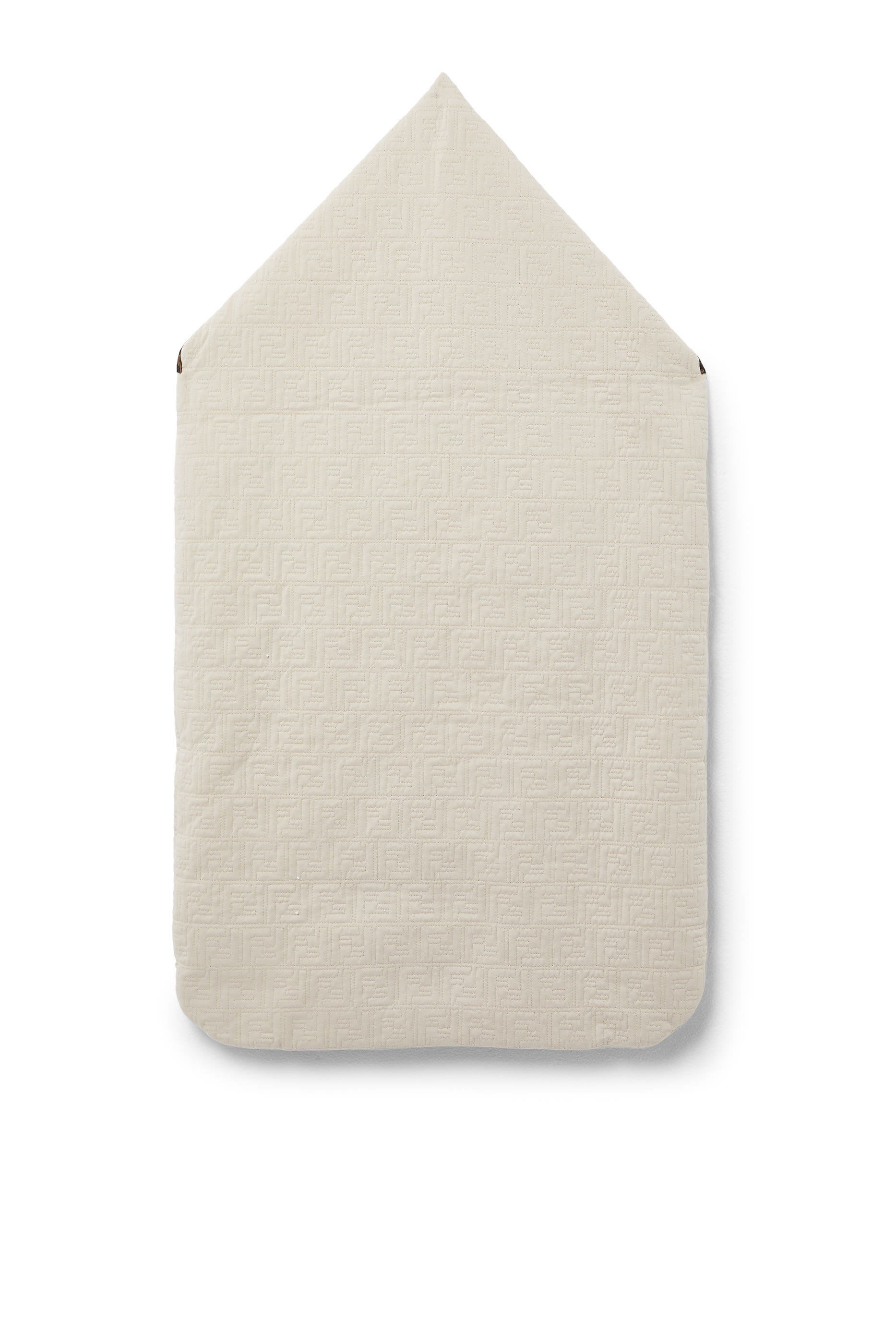 كيس نوم مطرز بشعار مونوغرام