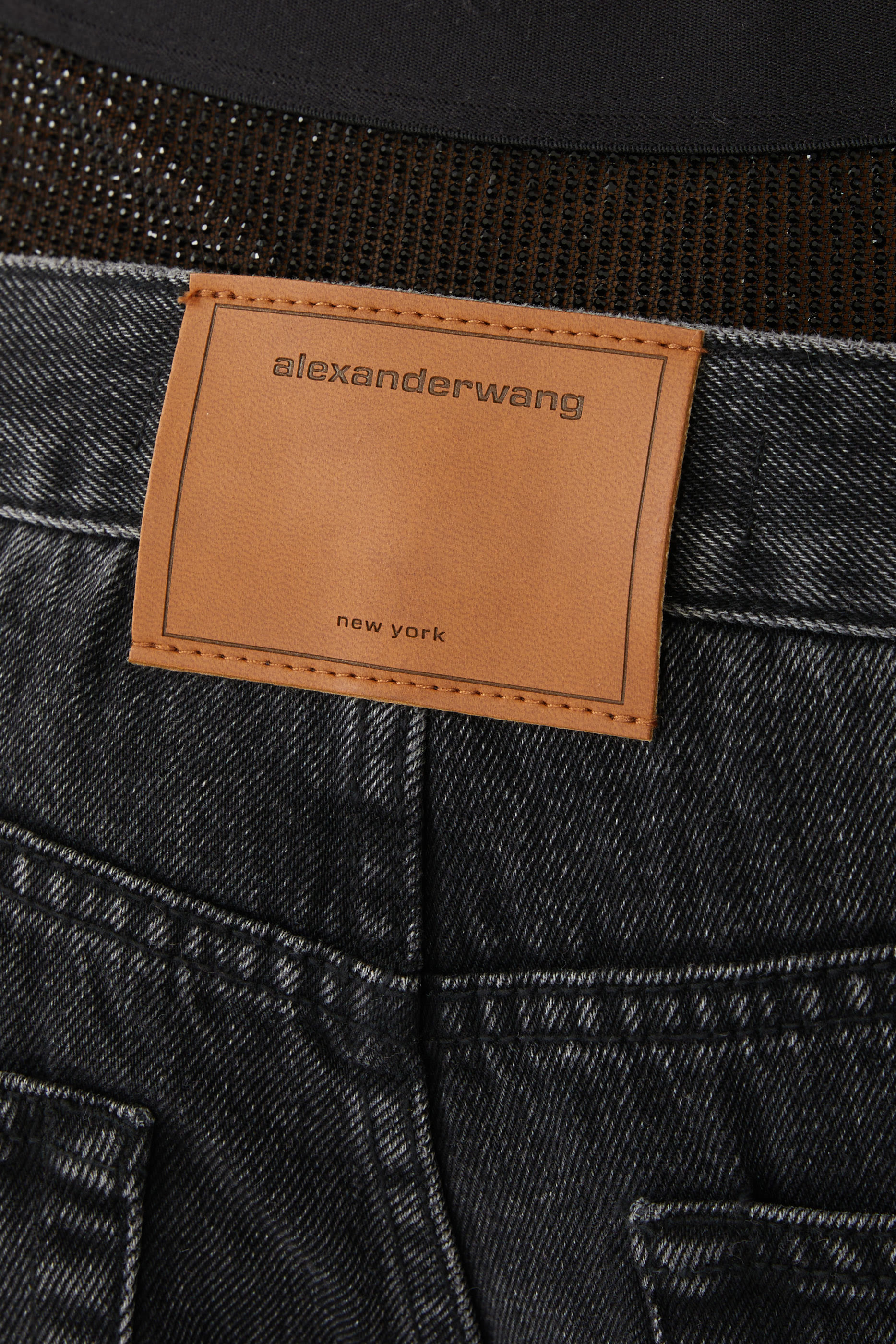 بنطال جينز بقصة ساق مستقيمة وطبقة سروال داخلي