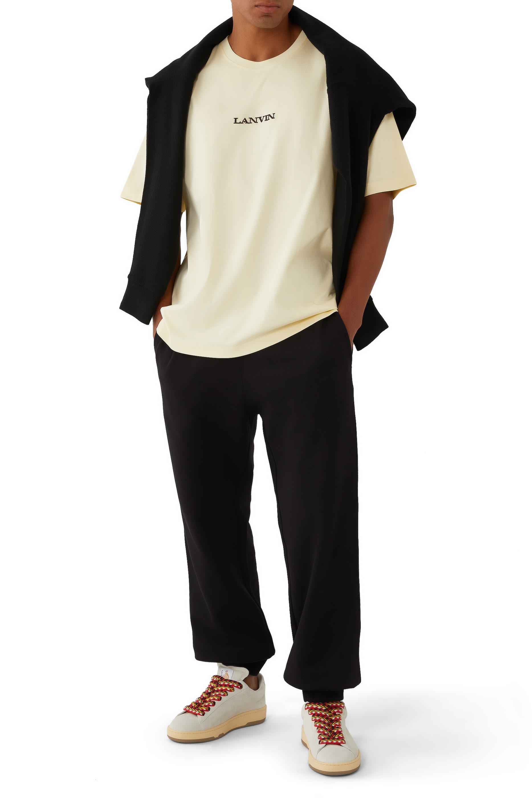 تيشيرت كلاسيك مطرز