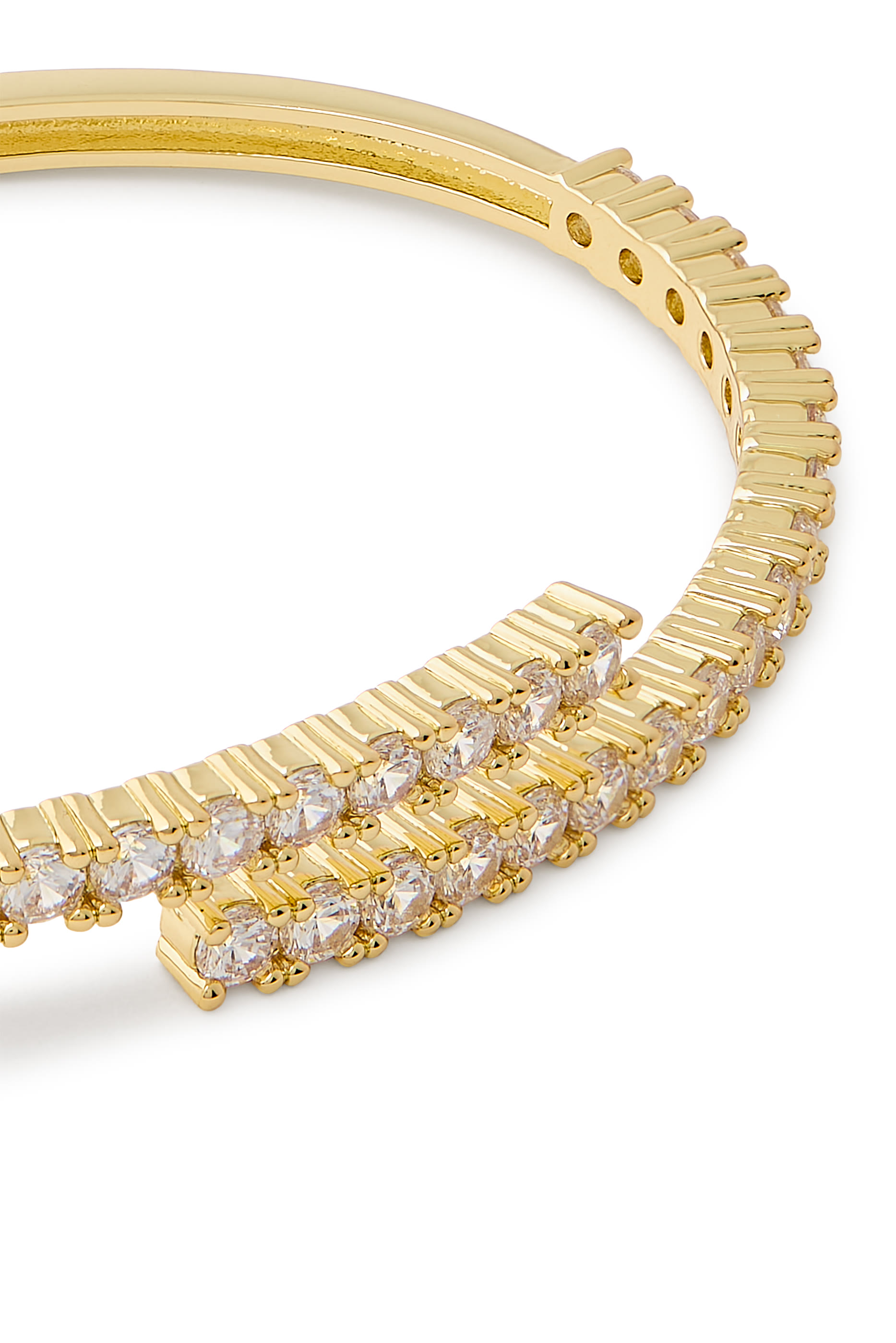 سوار مفتوح مزين بأحجار زركونيا مكعبة، نحاس مطلي بالذهب