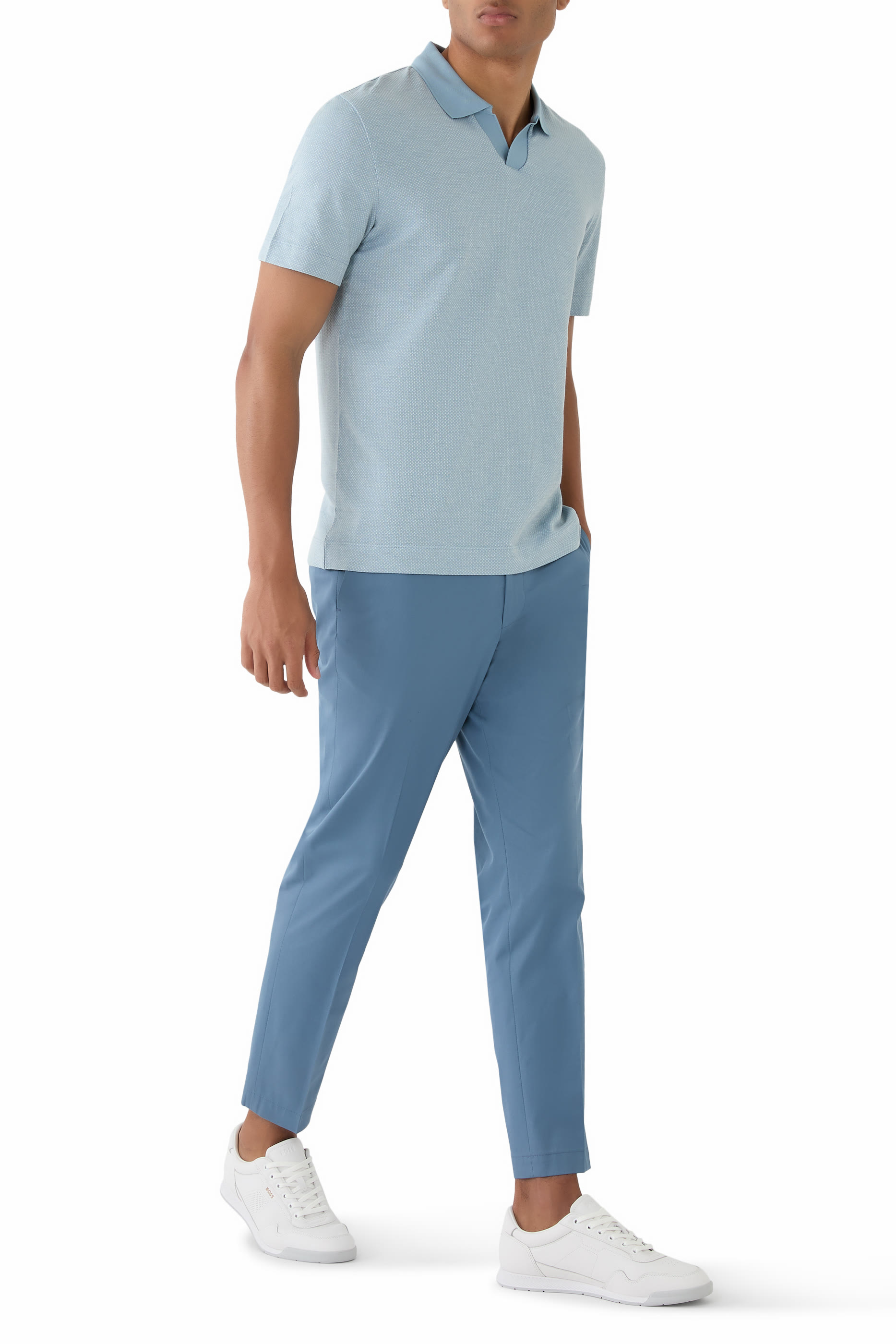 بنطال بقصة ضيقة