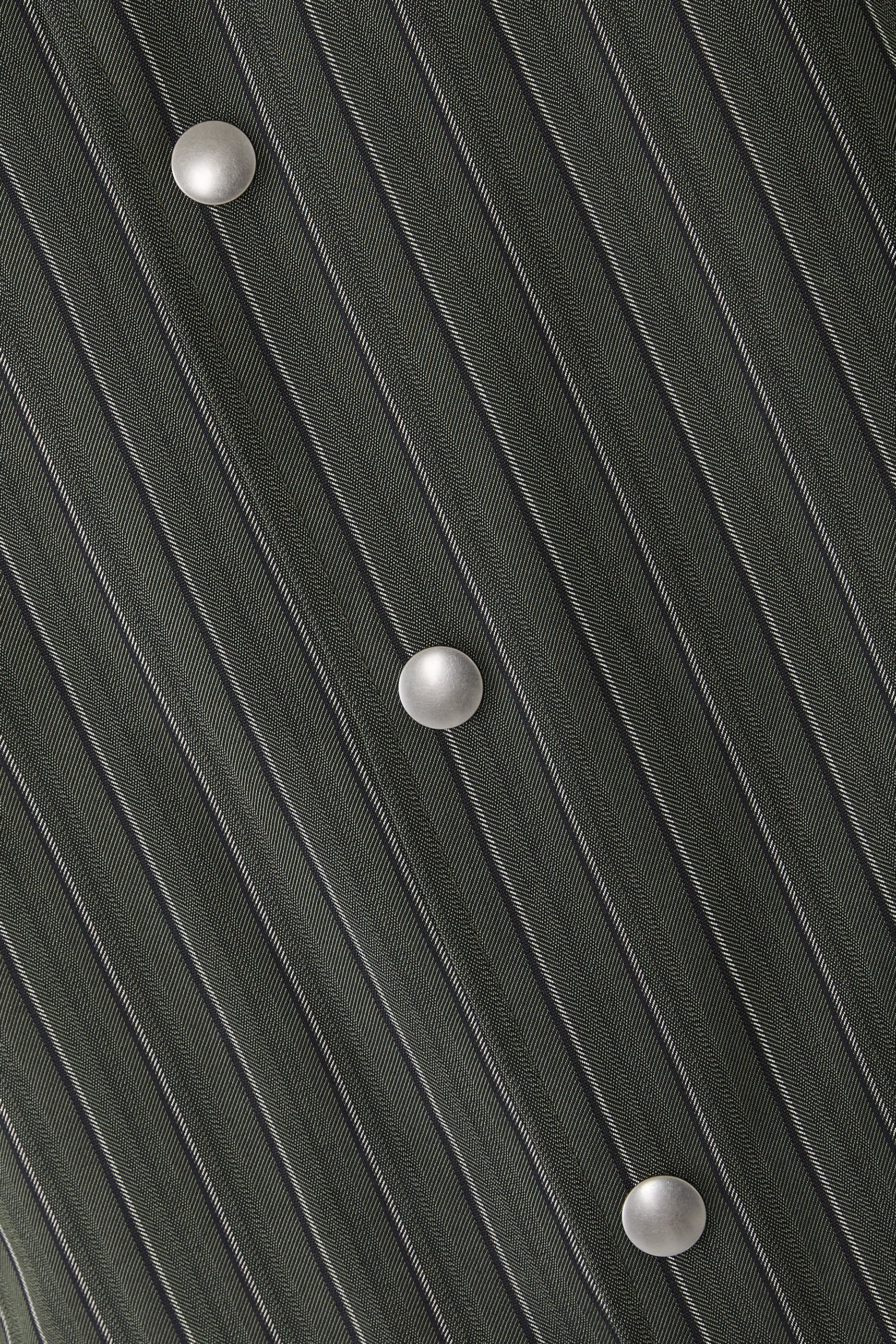 جاكيت فوريز بنمط قميص