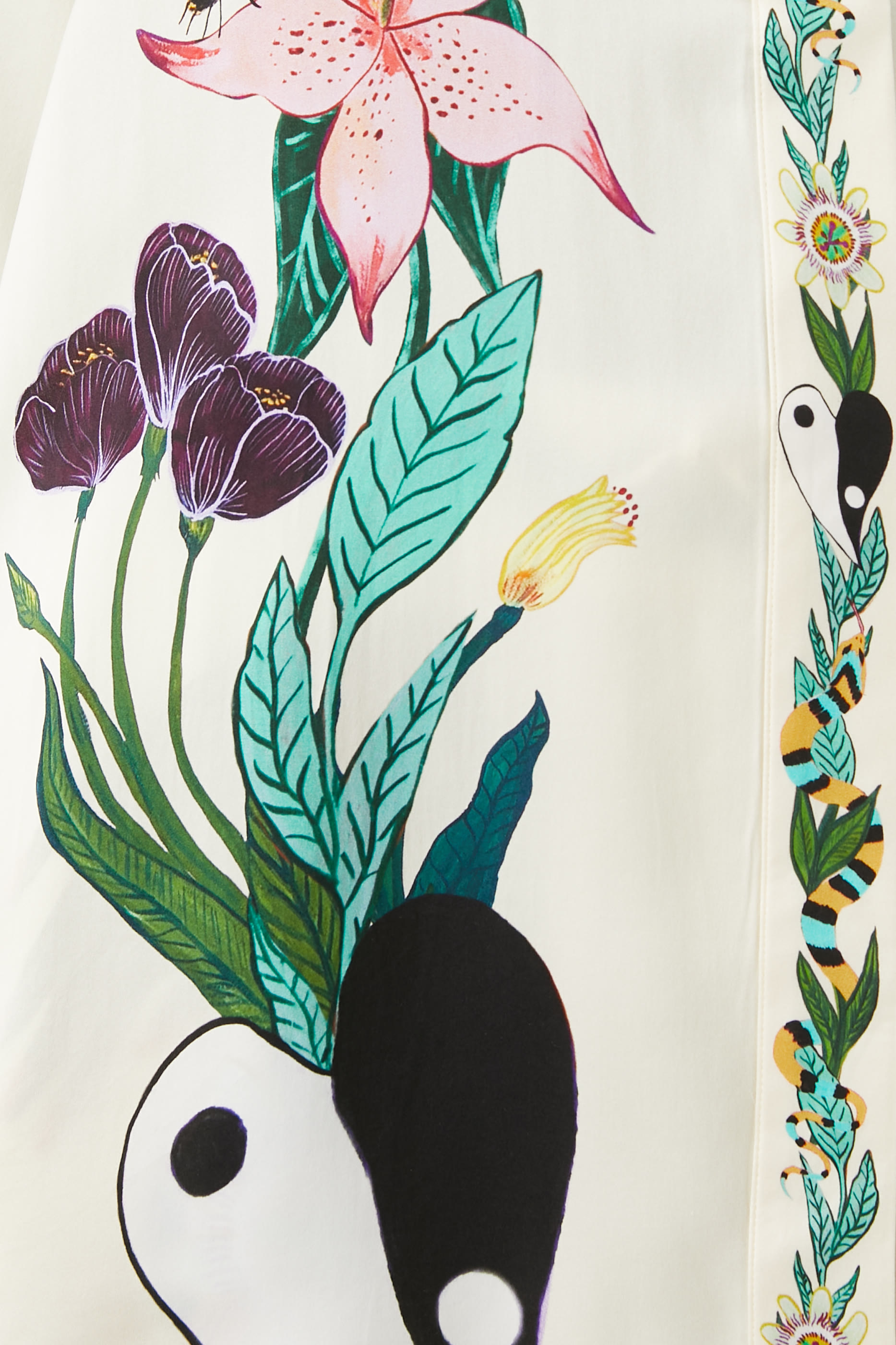 قميص ميغان بقصة واسعة حرير