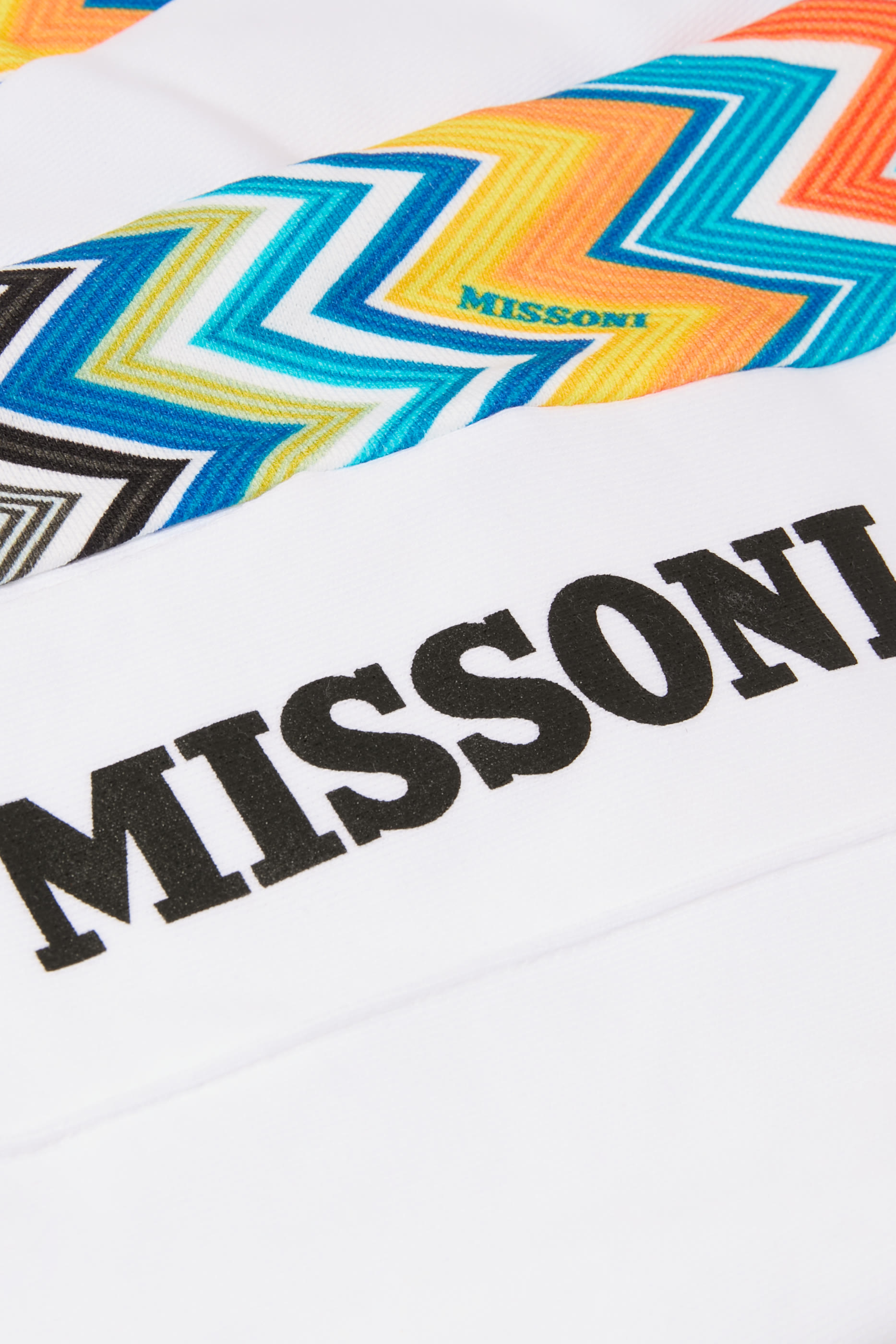 شورت بشعار الماركة صوف للأطفال