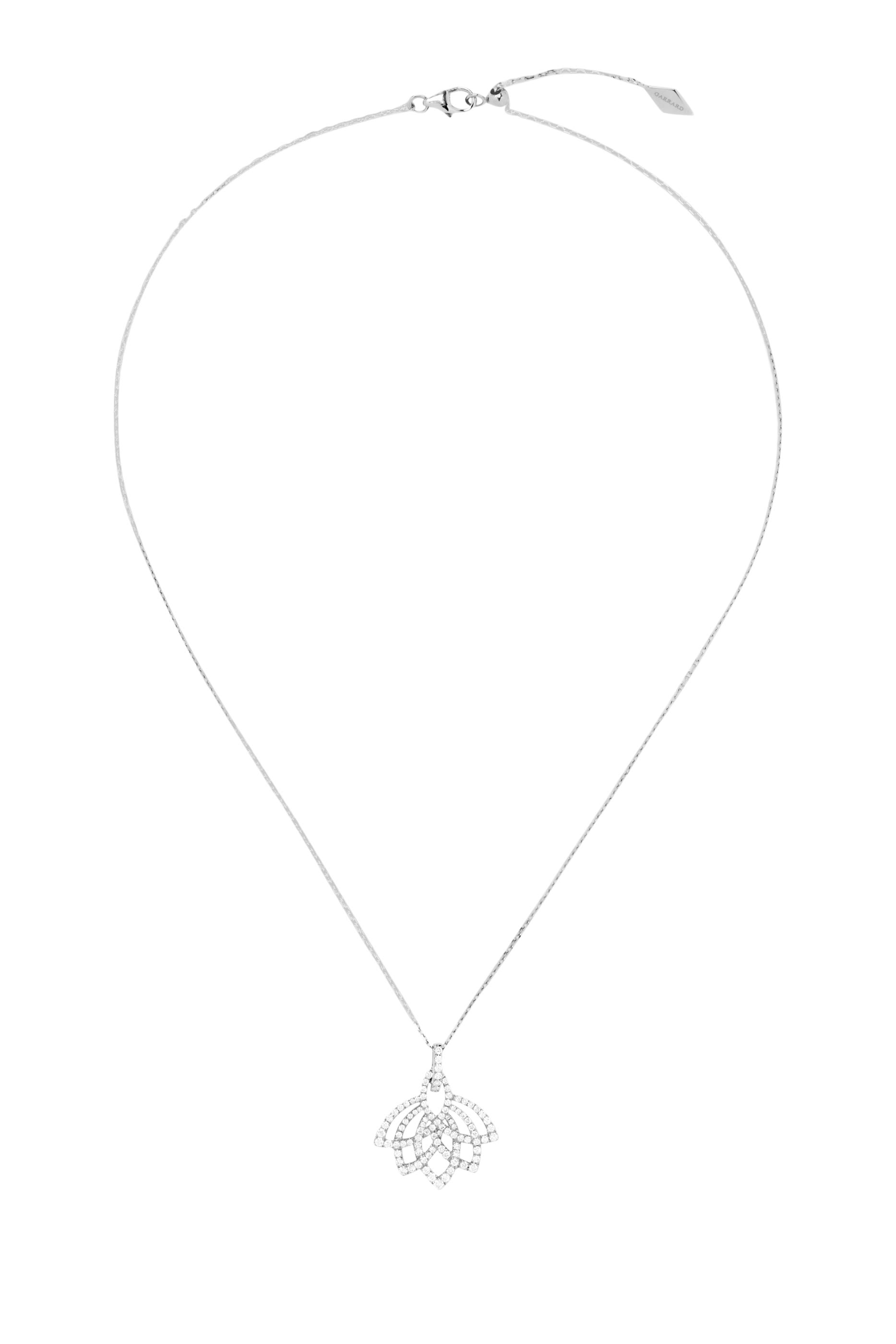 قلادة لوتس بلوزوم مرصعة بالماس الأبيض، ذهب أبيض عيار 18