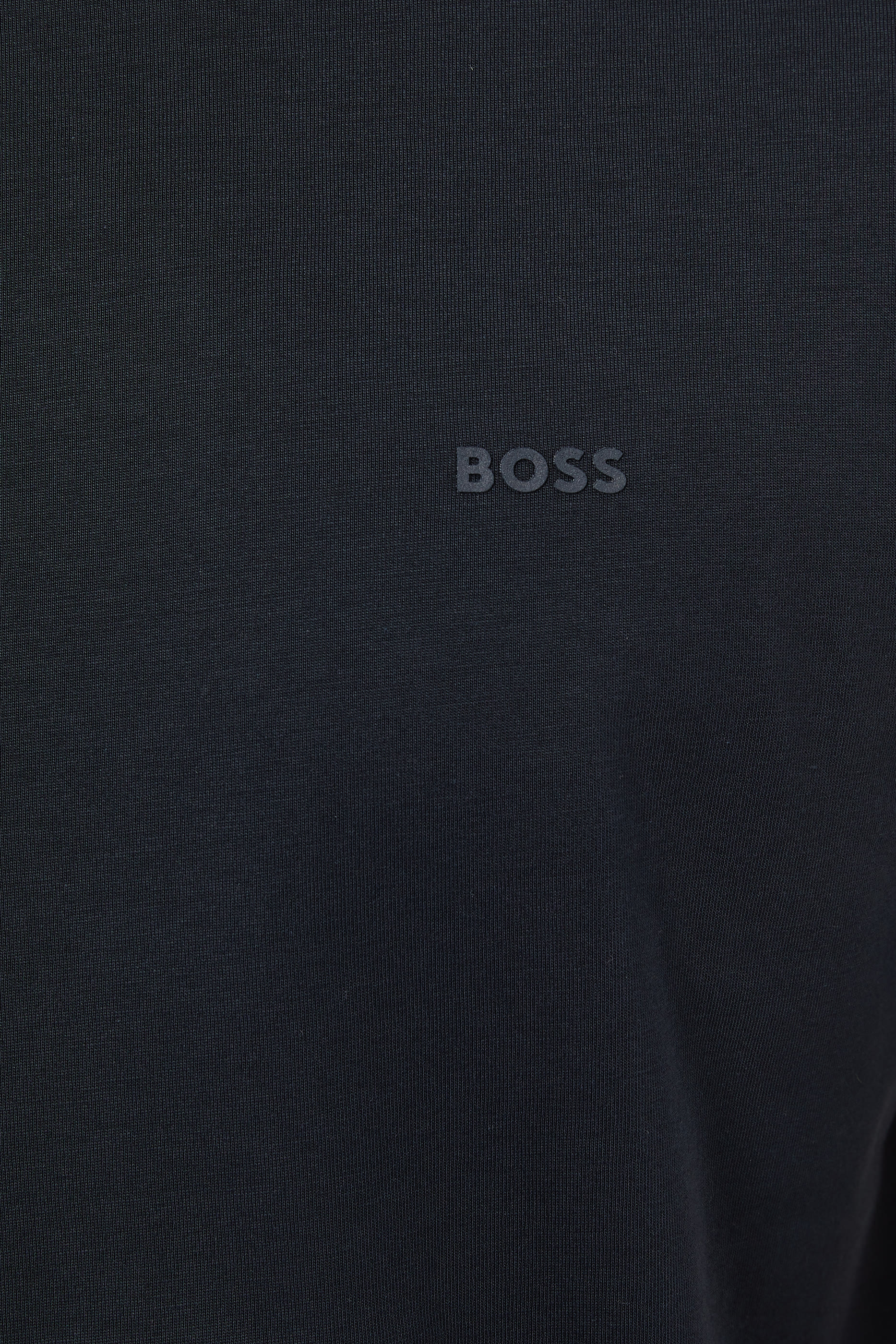 تيشيرت بطبعات شعار الماركة