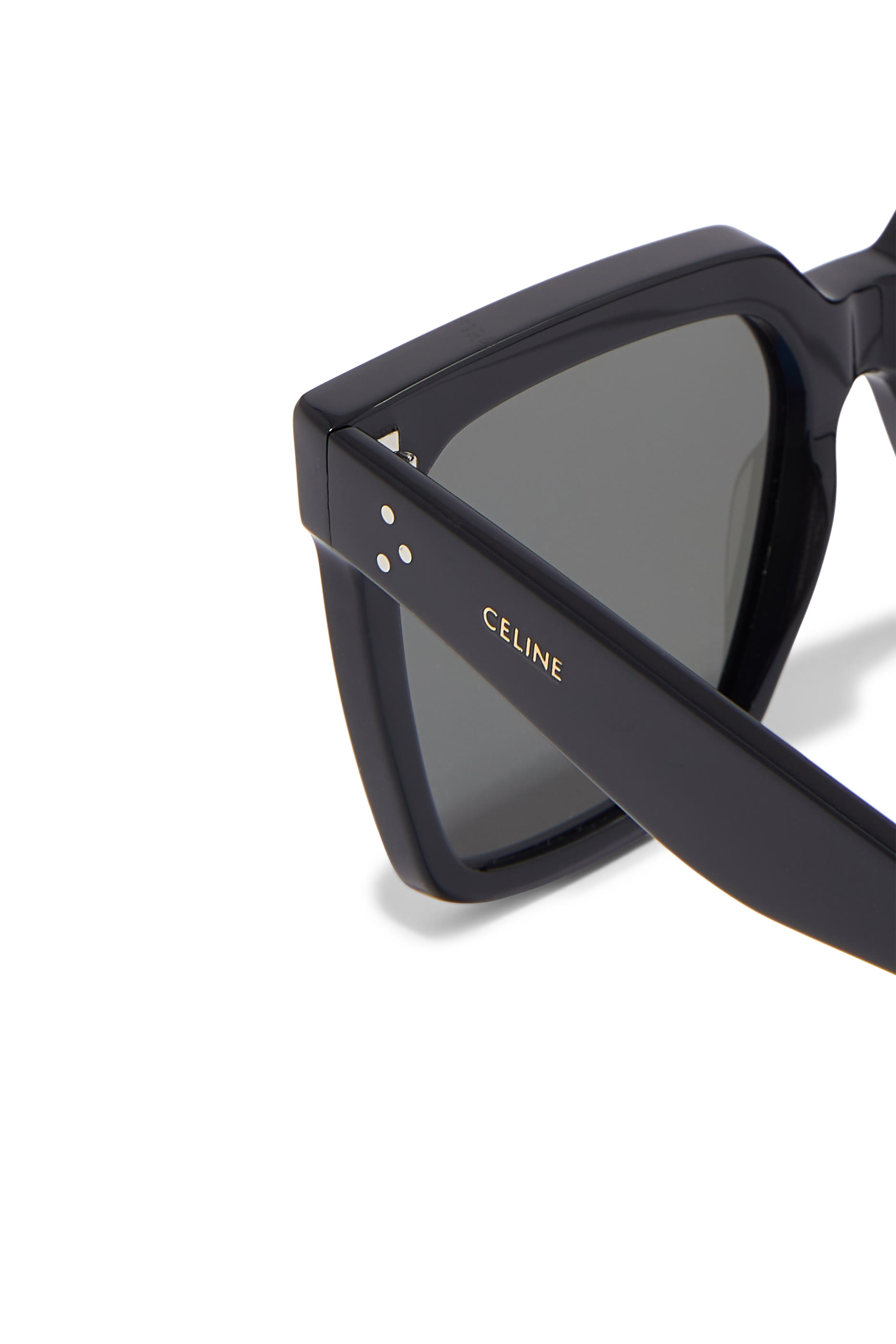 نظارة شمسية بتصميم عين القطة