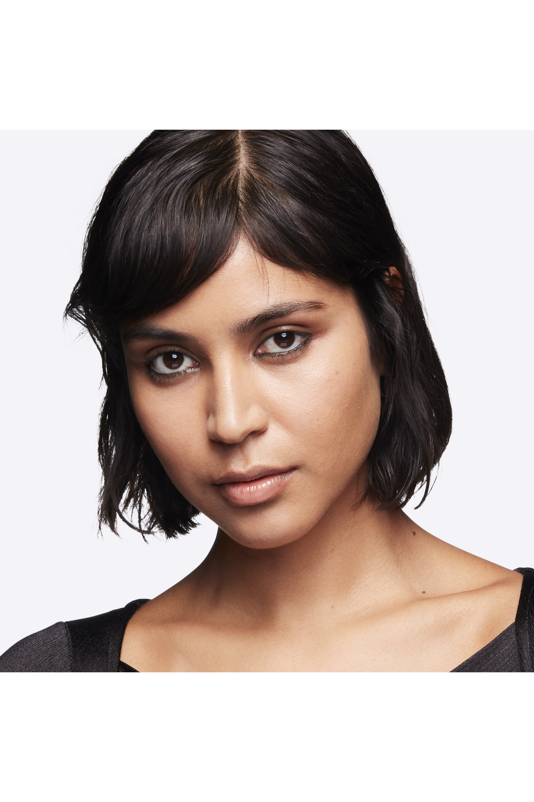 بودرة مينيرلايز سكين فينيش ناتشورال