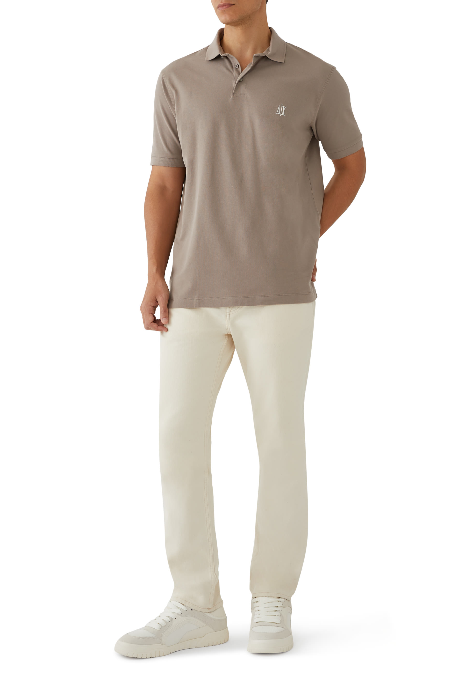 قميص بولو بشعار الماركة